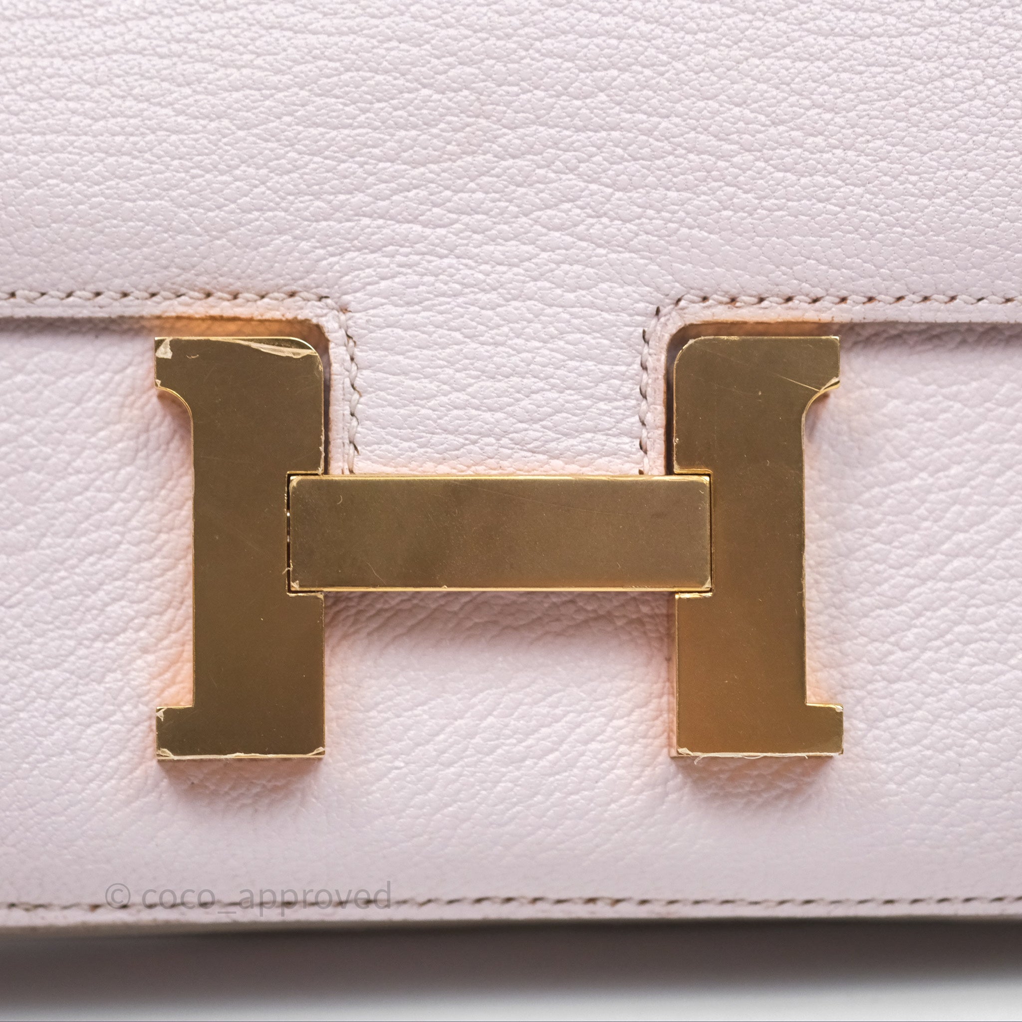 Hermès Constance Mini 18cm Bag in Mauve Pale Chevre Mysore Leather with Rose Gold Hardware - Luxury Crossbody Purse for Women, Perfect for Date Night & Special Occasions
