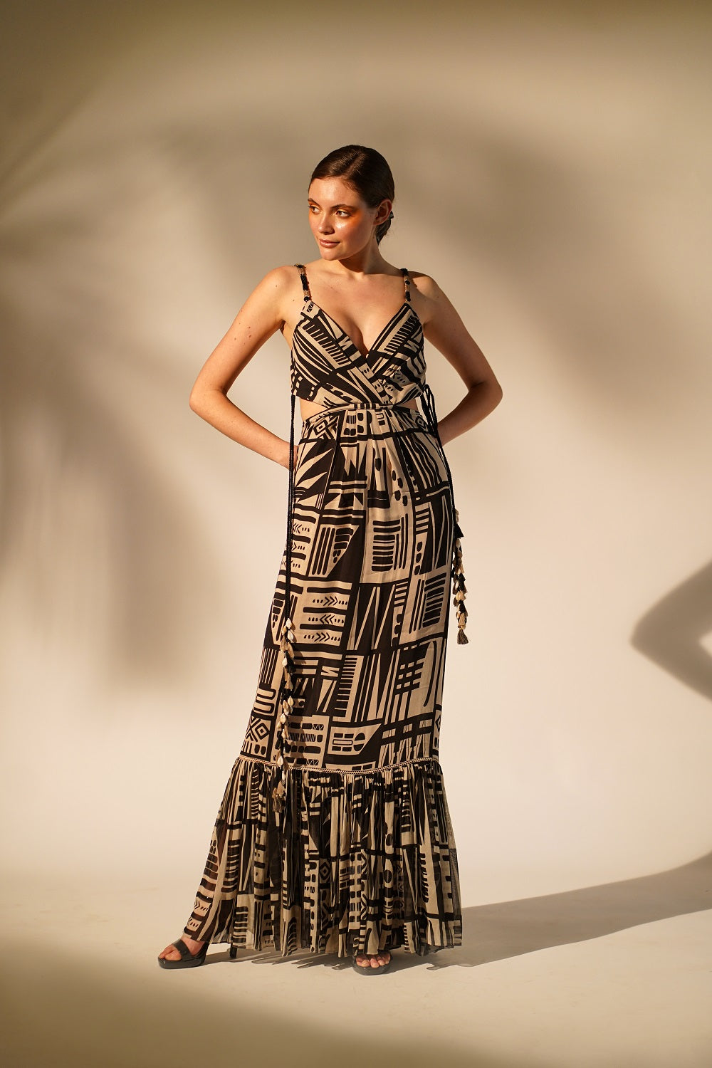 Elegant White Abstract Print Dress for Women - Stylish Party & Casual Wear - Perfect for Dates, Office & Summer Outings