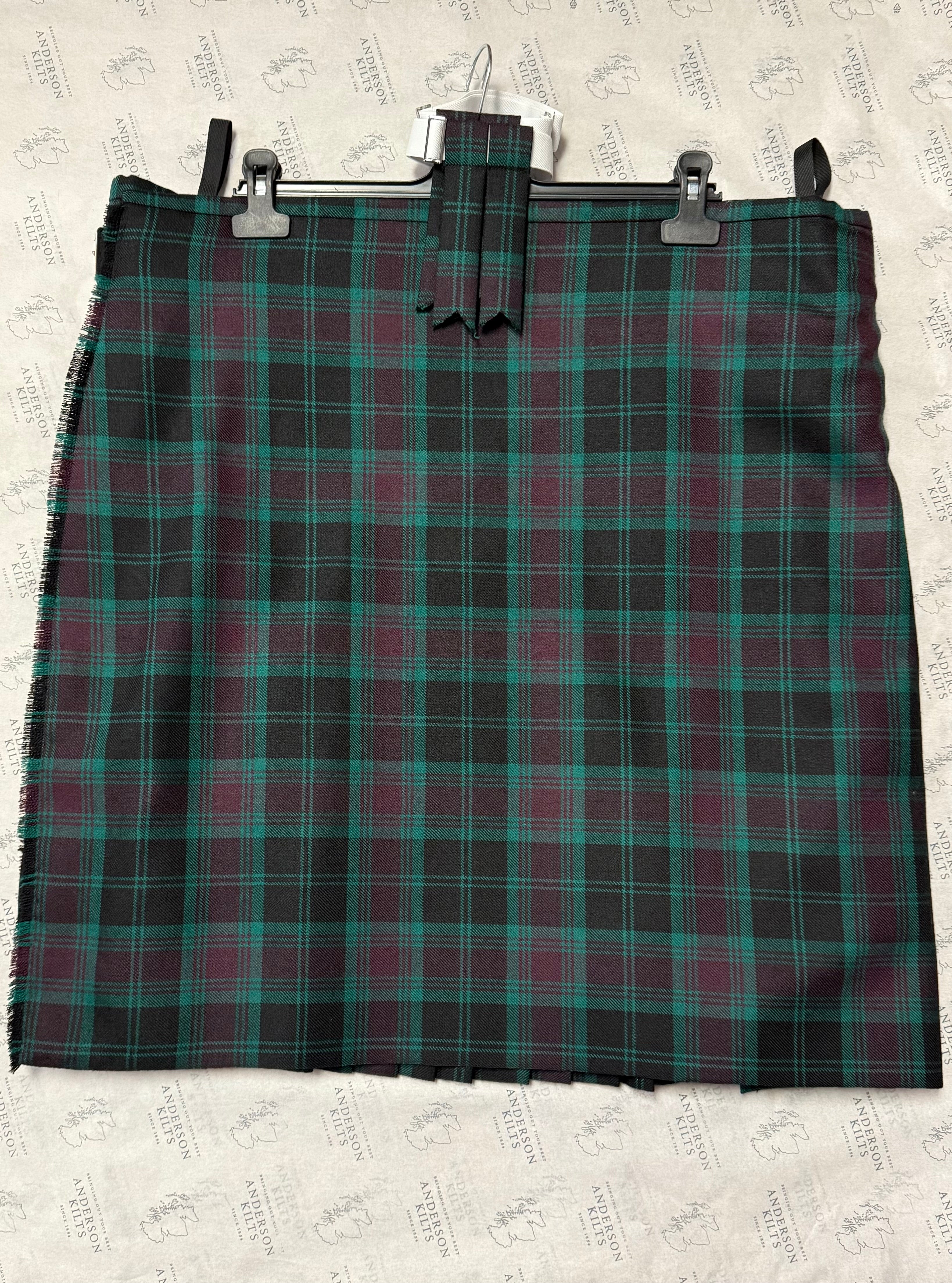 County Carlow 6 Yard Kilt - Size 46-50 Waist x 24.5 Length - Traditional Scottish Kilt for Men - Perfect for Weddings, Highland Games & Celtic Events