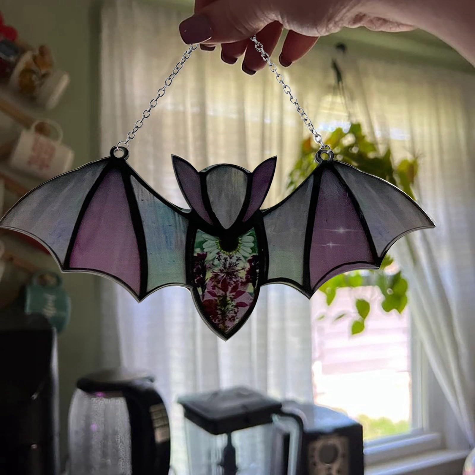 Halloween Bat Hanging Decor - Stained Acrylic Window & Car Mirror Ornaments - Gothic Bat Pendants for Spooky Home & Vehicle Decoration