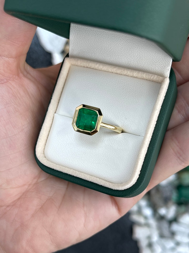 3.20 Carat 18K Gold AAA+ Emerald Asscher Cut East-West Bezel Solitaire Engagement Ring for Women - Perfect for Proposals, Anniversaries & Special Occasions