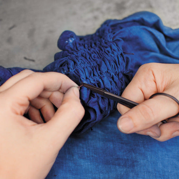 Indigo & Shibori Dyeing Kit: Bound Resist & Stitch Resist Techniques for DIY Fabric Art – Perfect for Home Decor, Fashion, and Craft Projects