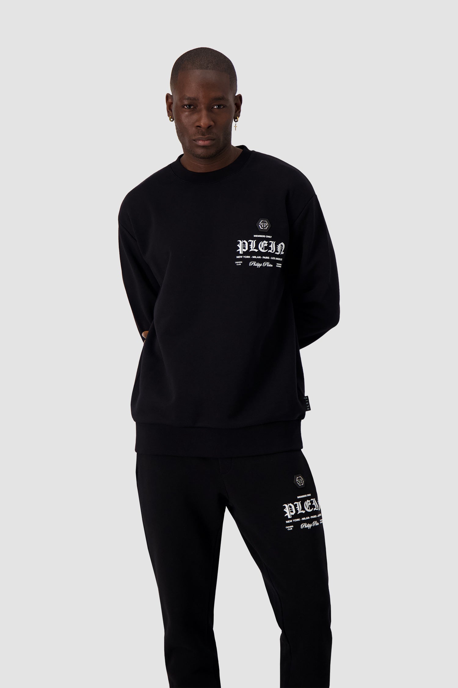 Philipp Plein Black Long Sleeve Sweatshirt for Men | Premium Cotton Blend Pullover | Streetwear & Casual Outfits
