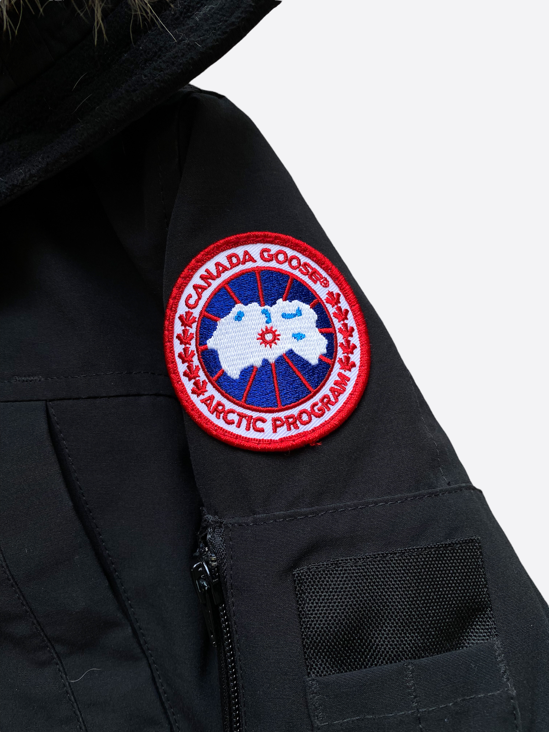 Canada Goose Montebello Women's Parka - Black Waterproof Winter Coat for Extreme Cold Weather | Fashionable Outerwear for City Commuting & Outdoor Activities