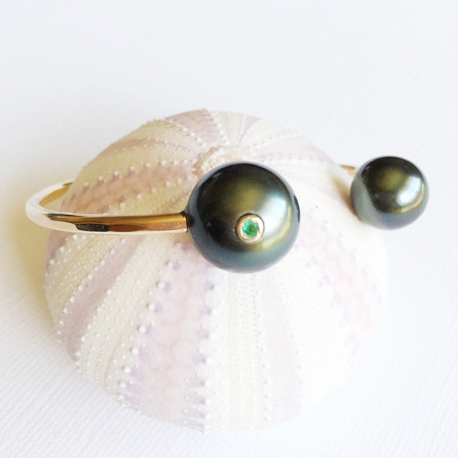 Cuff Adora Emerald Tahitian Pearl Bracelet (B268) - Elegant Jewelry for Women, Perfect for Weddings, Parties & Special Occasions