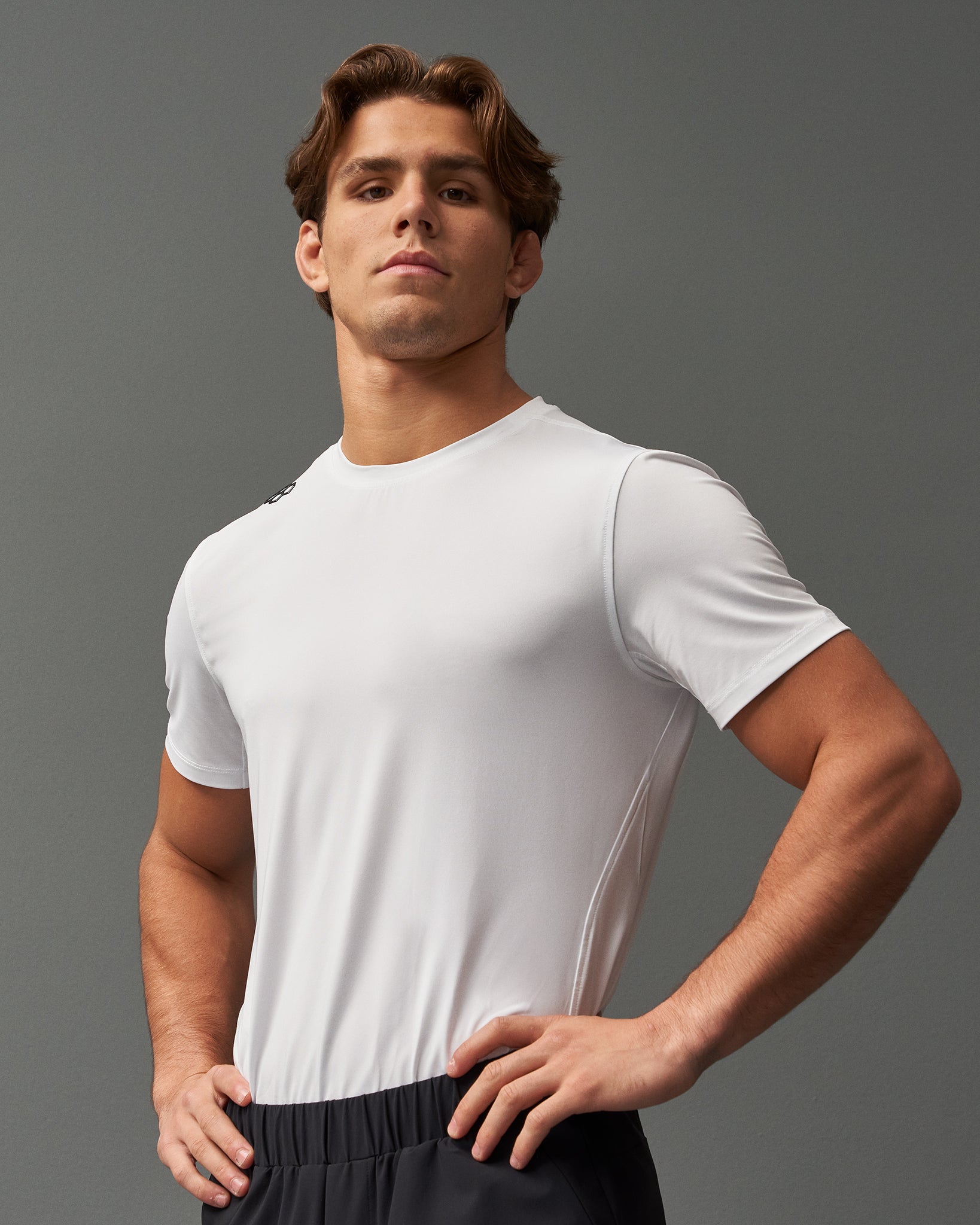 RUDIS Performance Stretch T-Shirt for Men & Women - Breathable Moisture-Wicking Athletic Shirt - White - Ideal for Workouts, Running & Gym Training