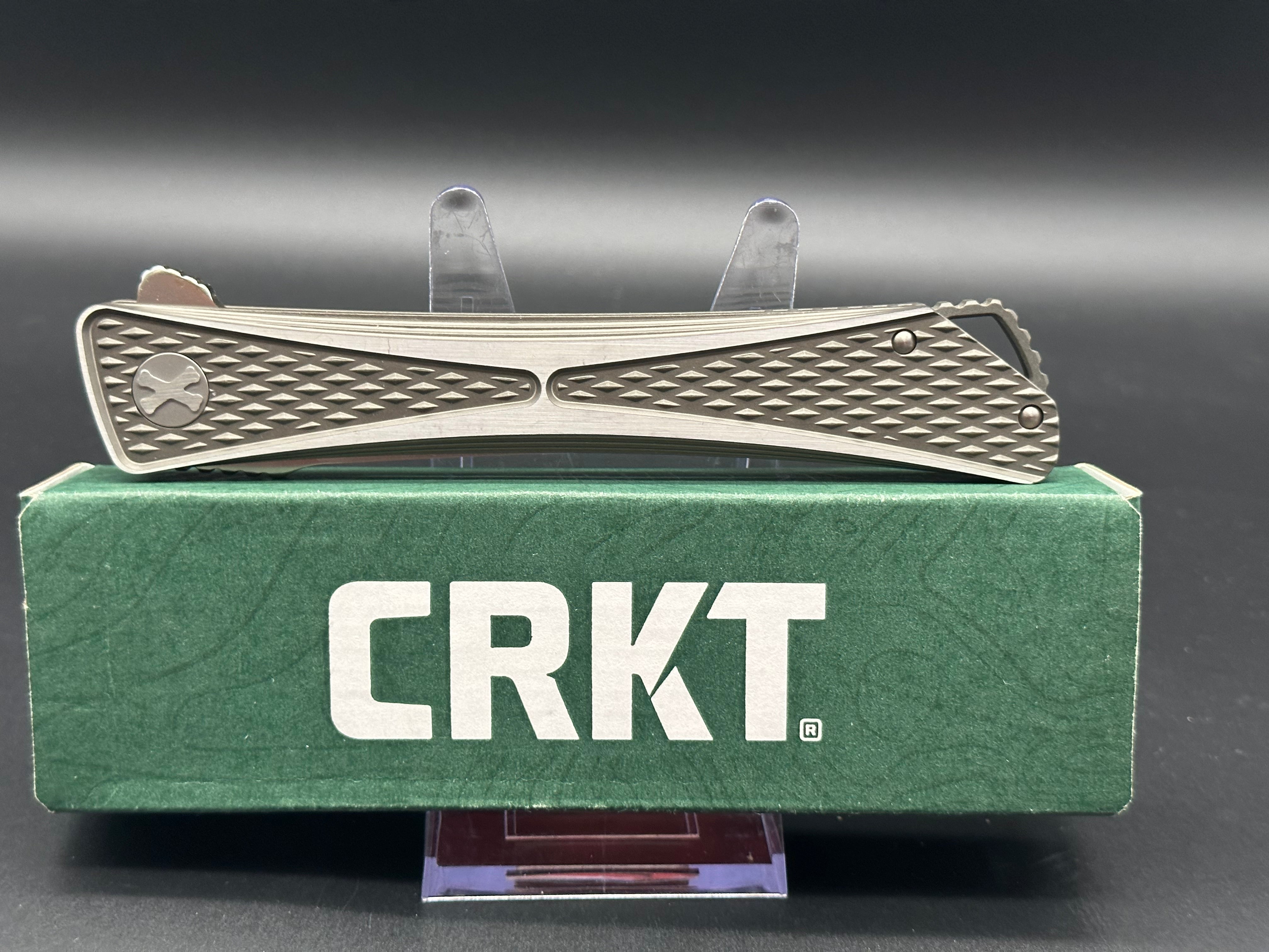 CRKT Jumbones 7532 Folding Pocket Knife - Aus 8 Stainless Steel Blade, 2-Tone Aluminum Handle, IKBS Ball Bearing System - Perfect for Camping, Hiking & Everyday Carry (EDC)