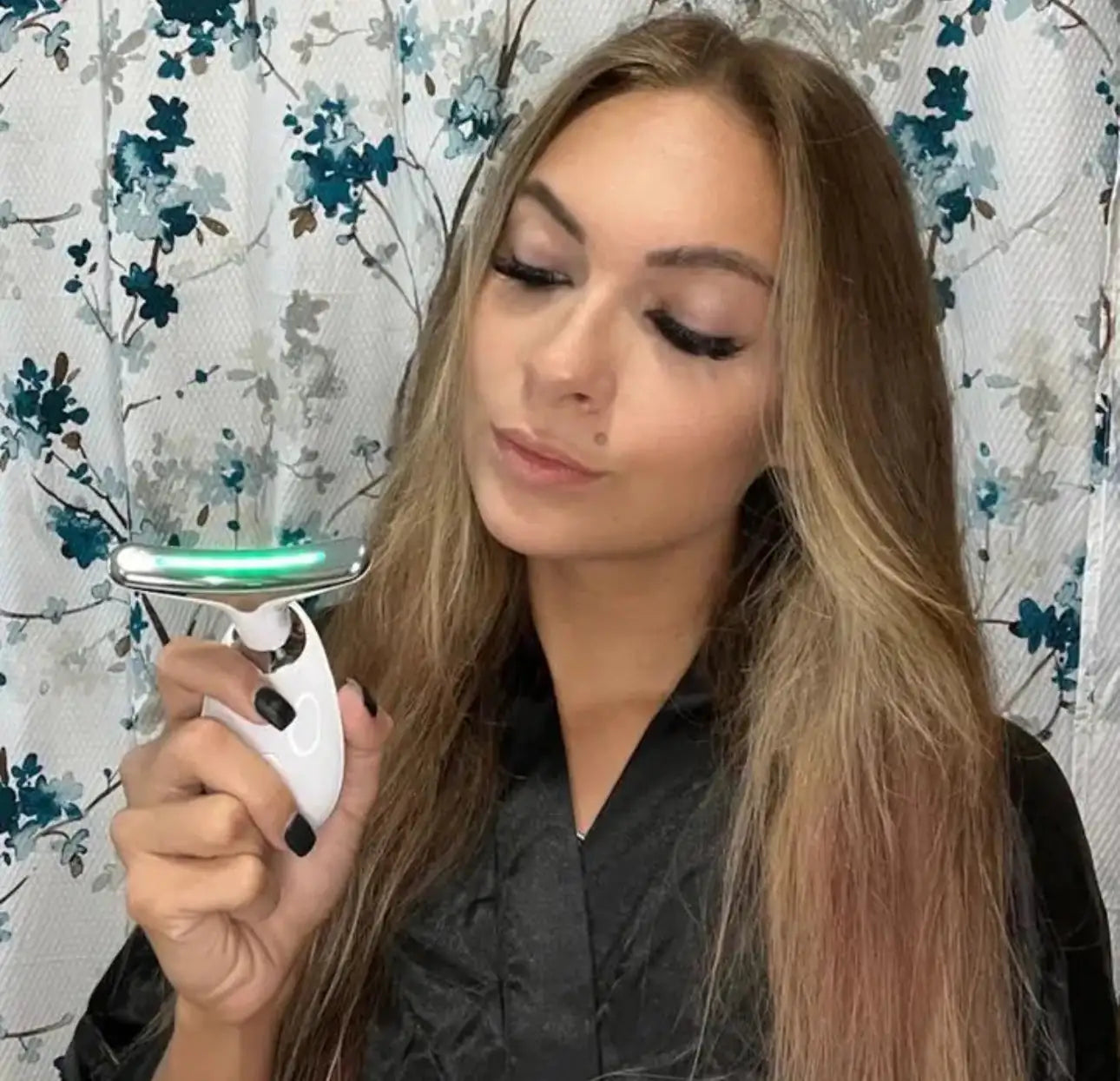Anti Wrinkle Device for Face - Best At-Home Skincare Tool to Reduce Fine Lines & Wrinkles | Perfect for Daily Anti-Aging Routine & Spa Treatments