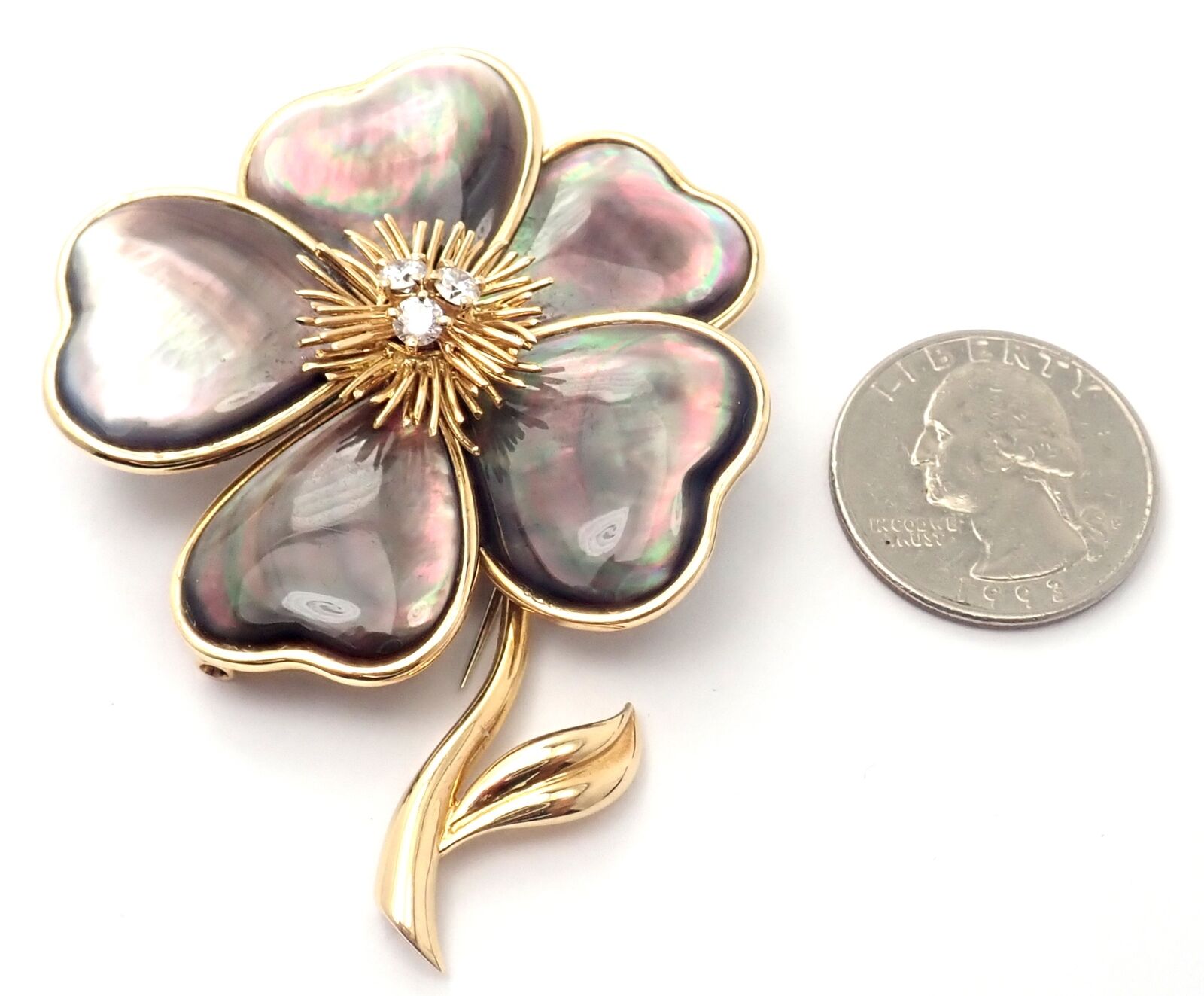 Van Cleef & Arpels Clématite 18k Yellow Gold Diamond & Gray Mother of Pearl Brooch Pin - Luxury Jewelry Gift for Women, Perfect for Weddings & Special Occasions