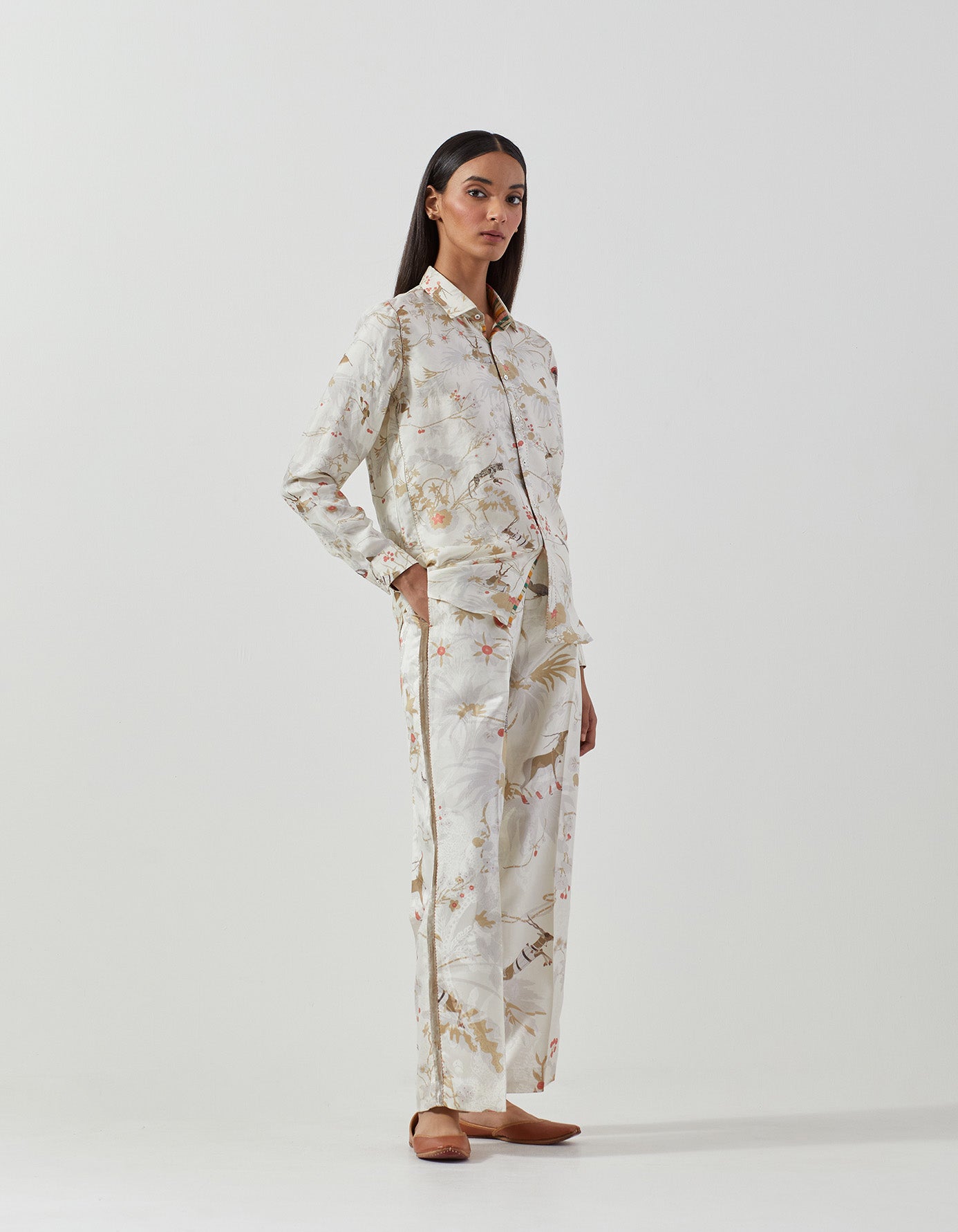 Oversized Short Silk Shirt in Ivory - Elegant & Comfortable for Casual Outings & Summer Wear