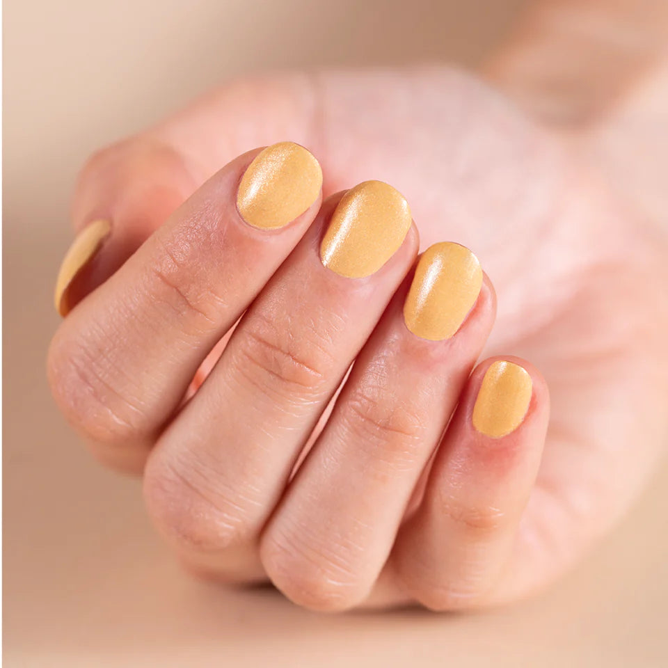 CND Vinylux Long Wear Nail Polish - Seeing Citrine 15ml | Vibrant Yellow-Orange Shade for Manicures & Pedicures | Salon-Quality Chip-Resistant Formula for Long-Lasting Wear