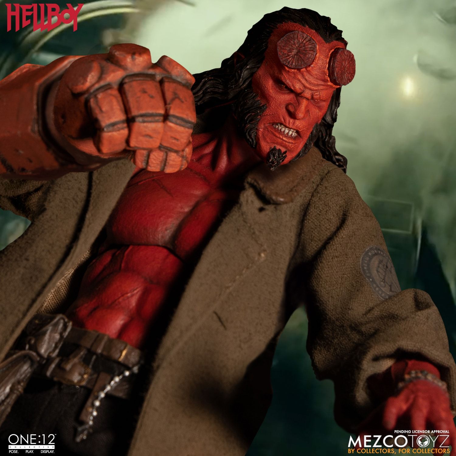 Mezco Toyz One:12 Collective Hellboy 1/12 Scale Action Figure (2019 Movie Version) - Premium Collectible Toy for Display, Photography & Comic Book Fans