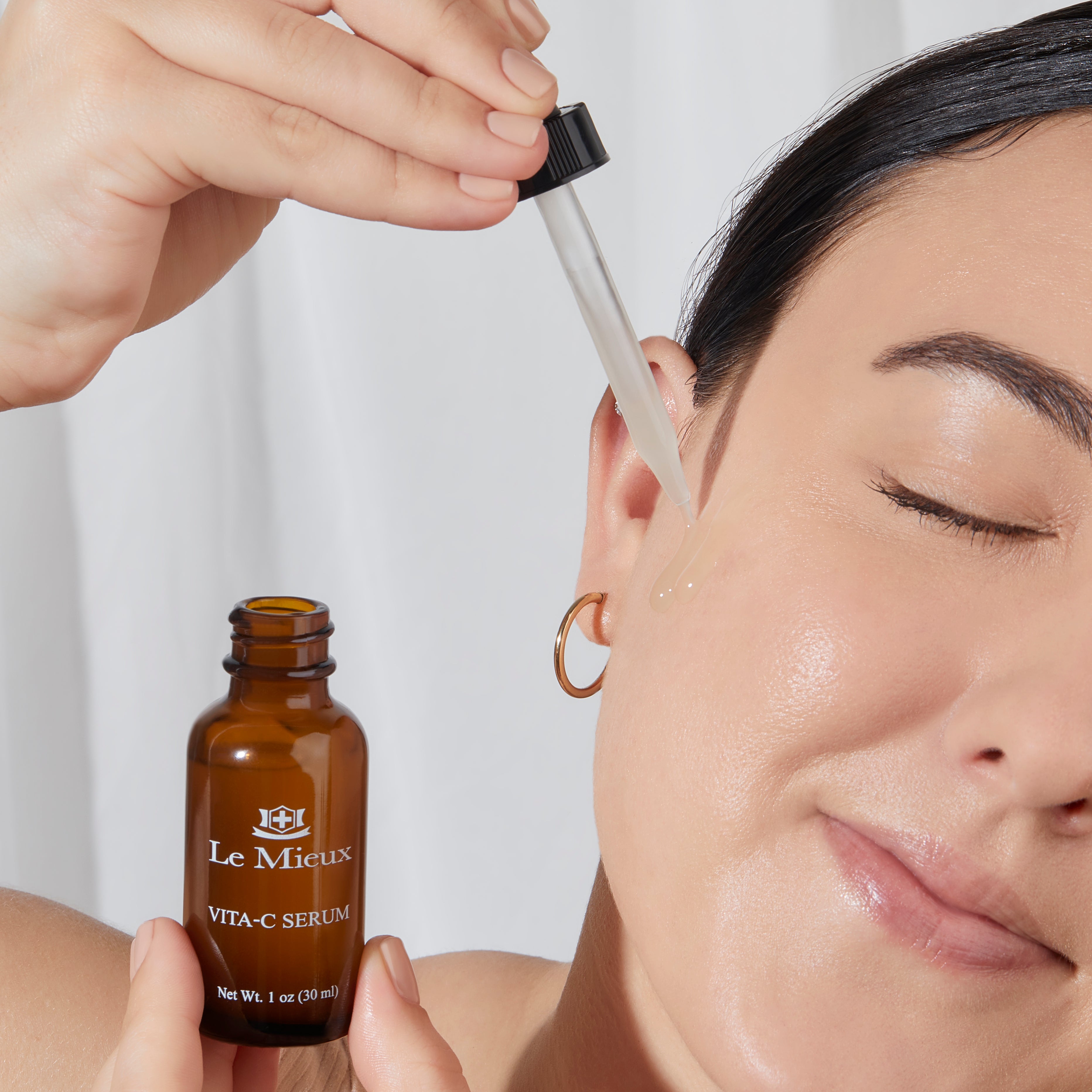 Best Vitamin C Serum for Face - Brightening & Anti-Aging Facial Serum with Hyaluronic Acid - Dark Spot Corrector & Collagen Booster for Glowing Skin - Day & Night Skincare Routine Essential