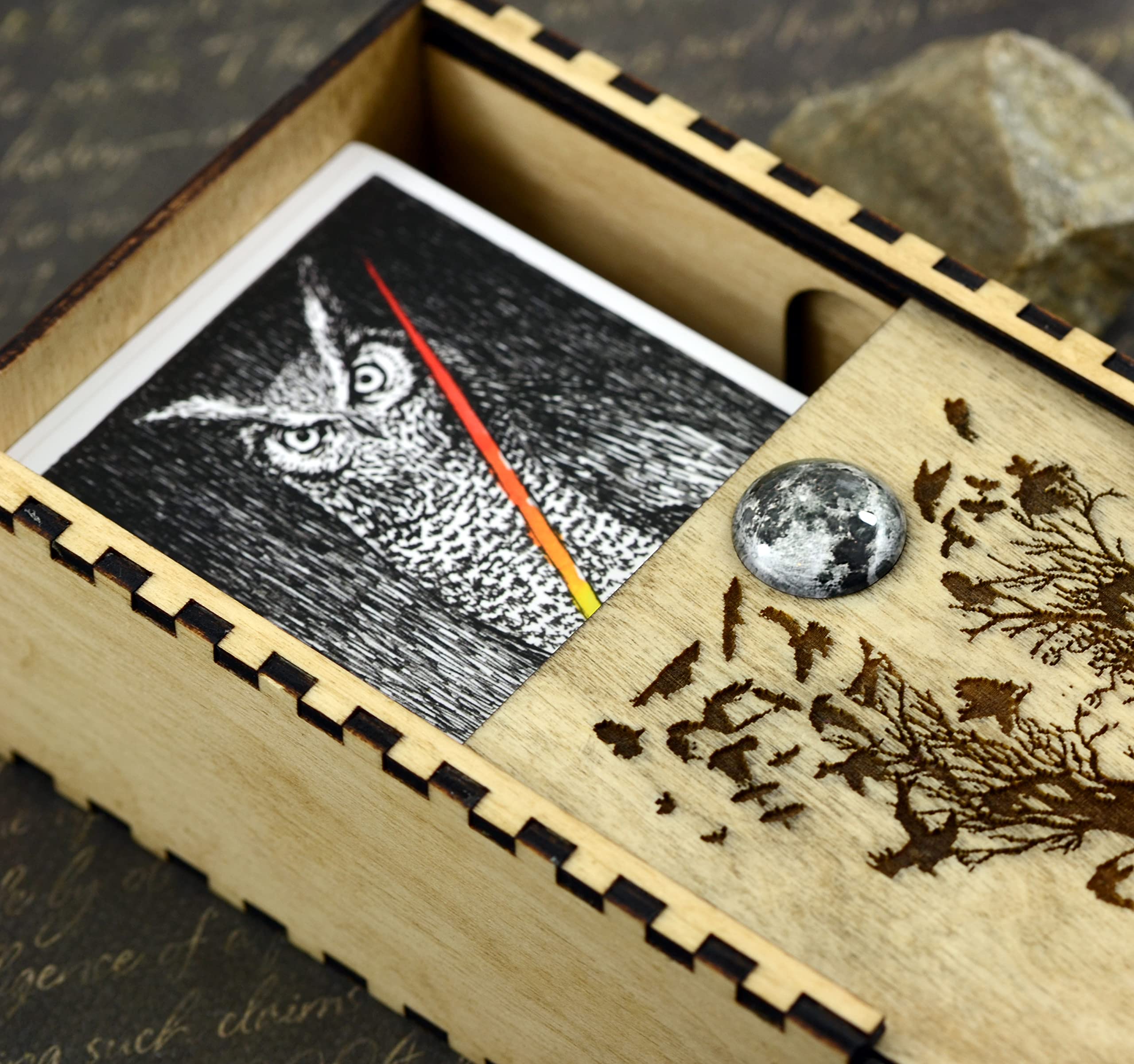 Handcrafted Engraved Wooden Tarot Card Box with Crows & Moon Design - Small Wood Storage Box for Tarot Decks, Wiccan & Witchcraft Supplies - Perfect for Divination, Rituals & Spiritual Gifts