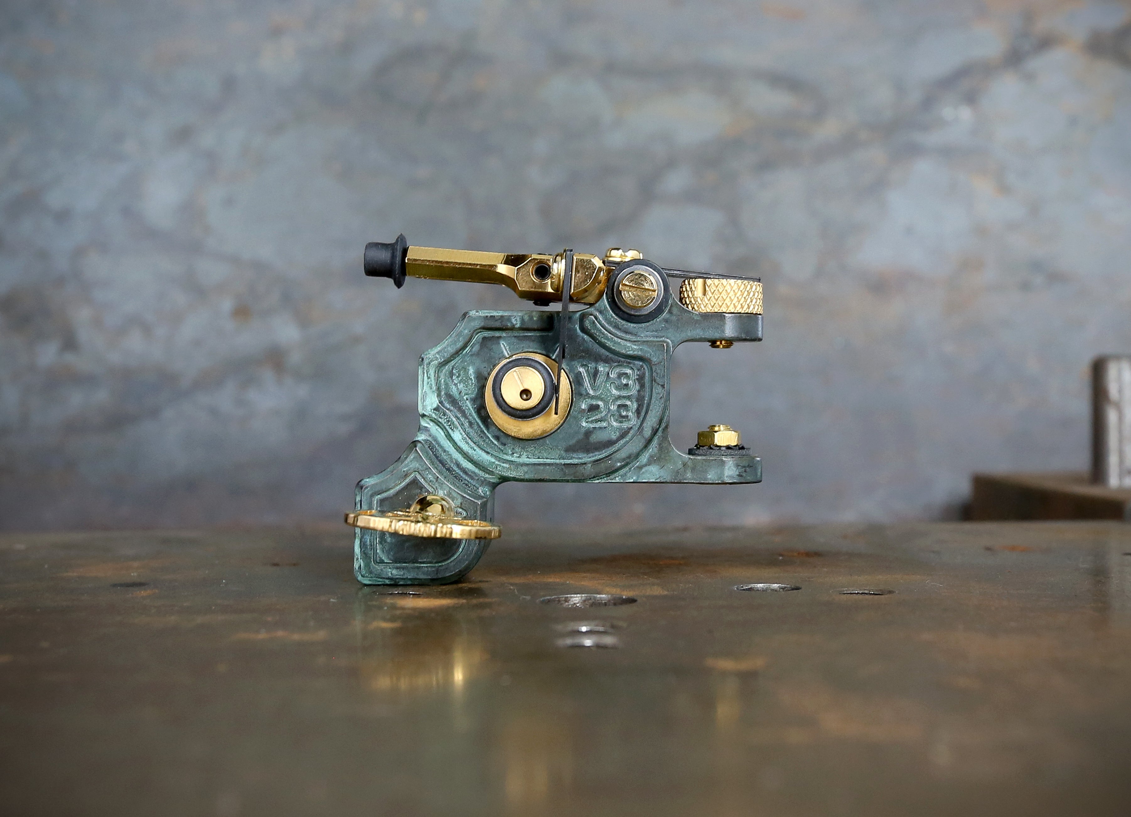Dan Kubin V3/23 Sidewinder Verdigris x Gold CC - Premium Handmade Knife for Outdoor Adventures, Camping & EDC Collection