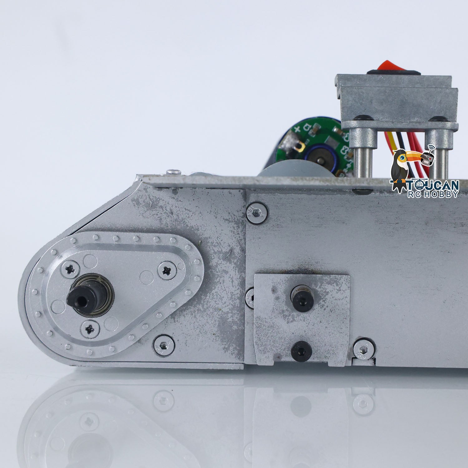 Henglong 1/16 RC Battle Tank 3898 USA M4A3 Sherman Model Metal Chassis Smoke Unit Gearbox with Power Blue Motor & Speaker Switch - Upgrade Parts for RC Tank Enthusiasts | Perfect for DIY Repairs, Battle Simulations & Collectors