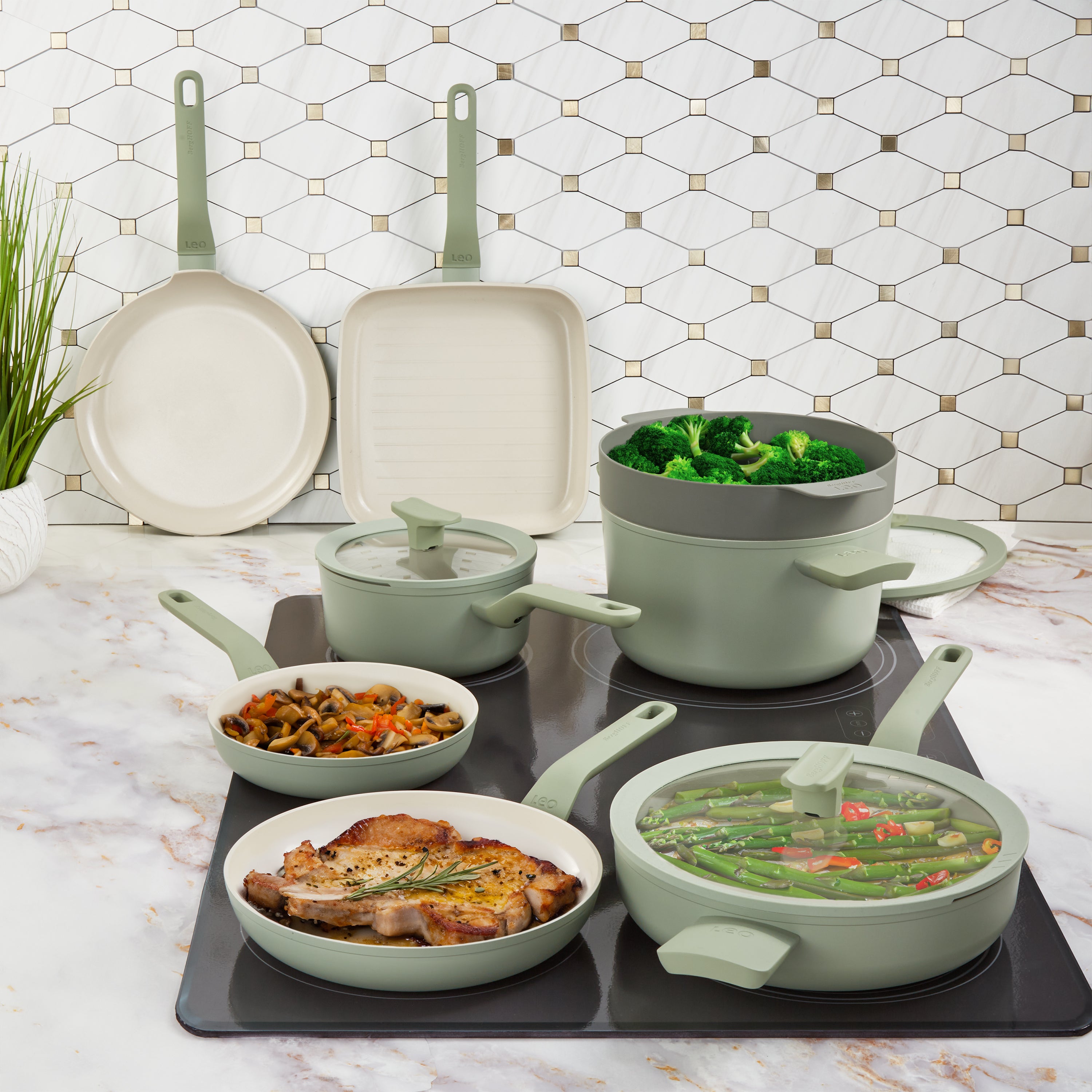 BergHOFF Leo Balance 11-Piece Nonstick Aluminum Cookware Set with Glass Lids - Sage Green | Durable Kitchen Pots & Pans for Cooking, Frying & Sauteing | Perfect for Home Chefs & Everyday Meals