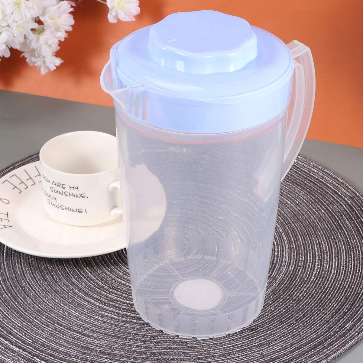 DOITOOL 2L Large Plastic Mixing Pitcher with Lid - Camping Kettle, Cold Beverage Carafe, Iced Tea & Coffee Water Jug for Hot & Cold Drinks - Perfect for Outdoor, Picnics, Parties & Home Use