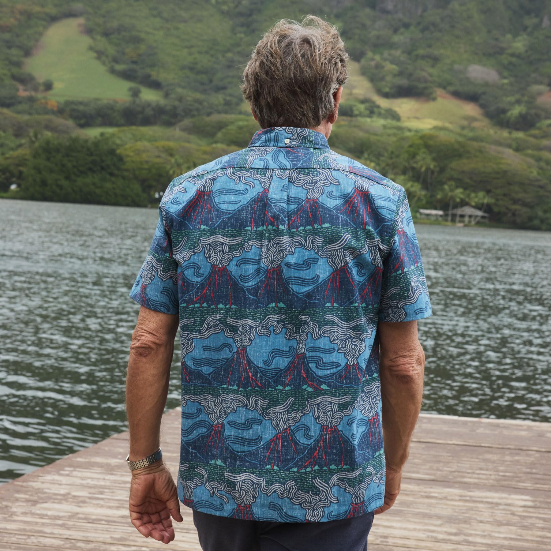 Reyn Spooner Hawaiian Aloha Shirt for Men - Classic Beach Style Button Down Shirt with Tropical Print | Perfect for Vacation, Luau Party & Summer Outfits