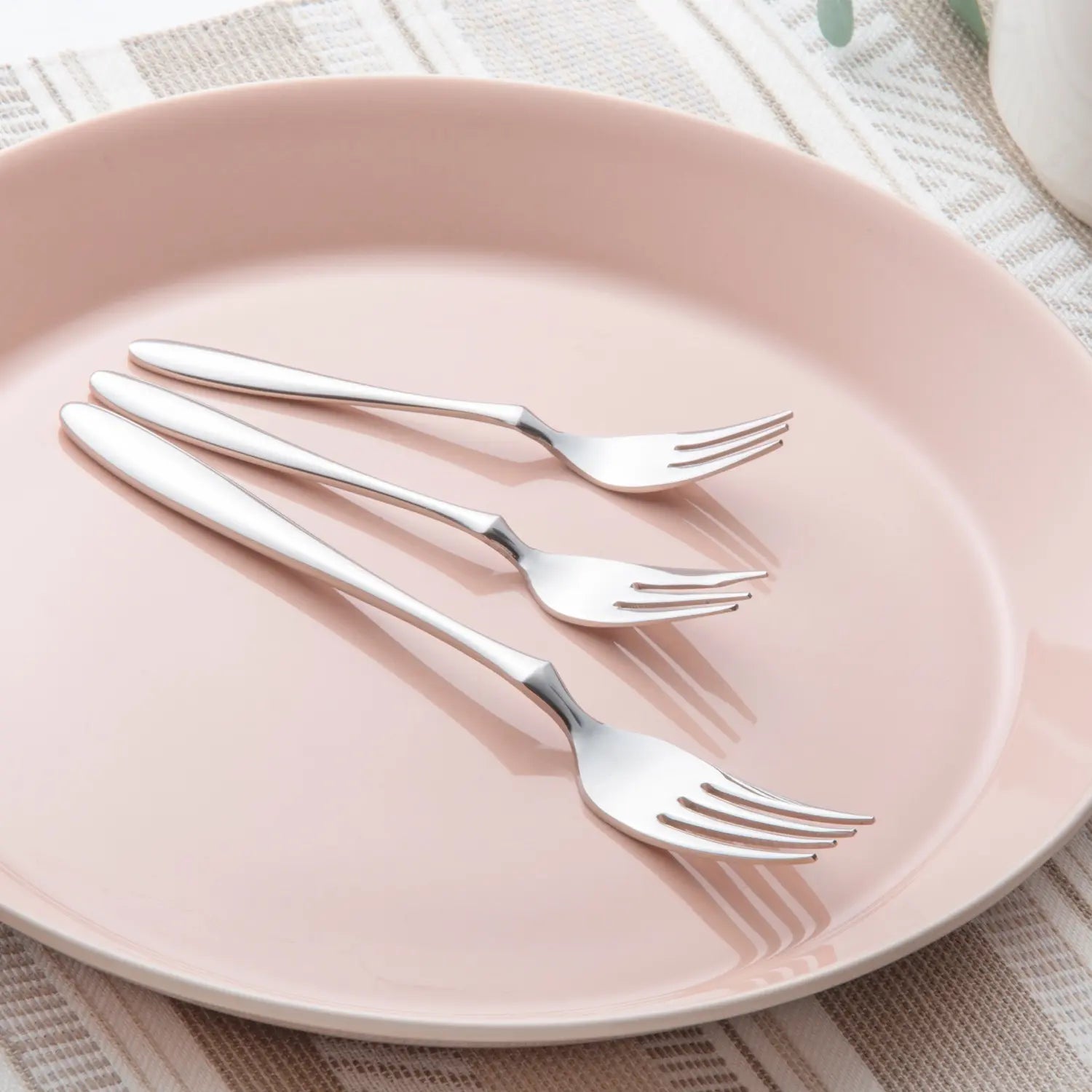 Asahi Bonheur 18/10 Stainless Steel Cake Fork - Elegant Dessert Fork for Cake, Pastry, and Fruit - Perfect for Parties, Tea Time, and Fine Dining