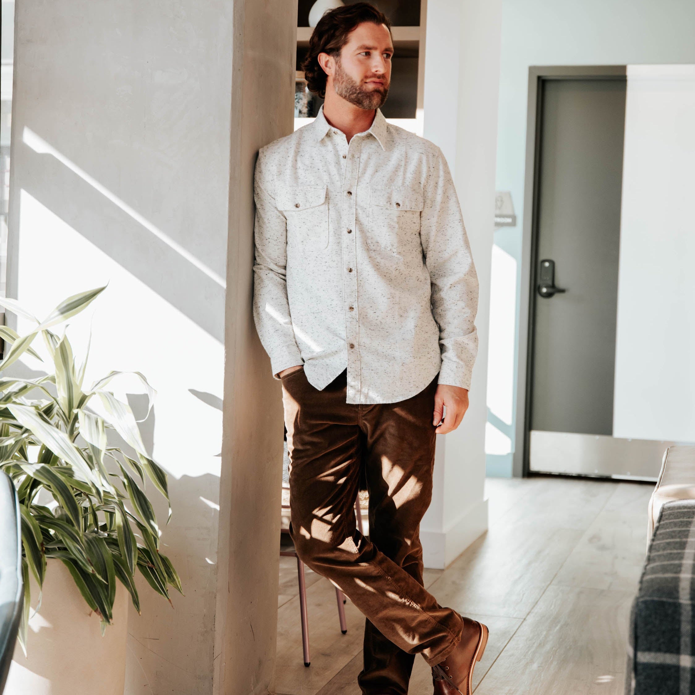 Everett Pocket Shirt - Stylish Men's Casual Button Down Shirt with Chest Pocket | Perfect for Office, Date Night & Weekend Outings