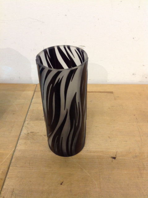 Elegant Black Frosted Glass Vase - Modern Home Decor for Flowers, Centerpieces & Wedding Decorations