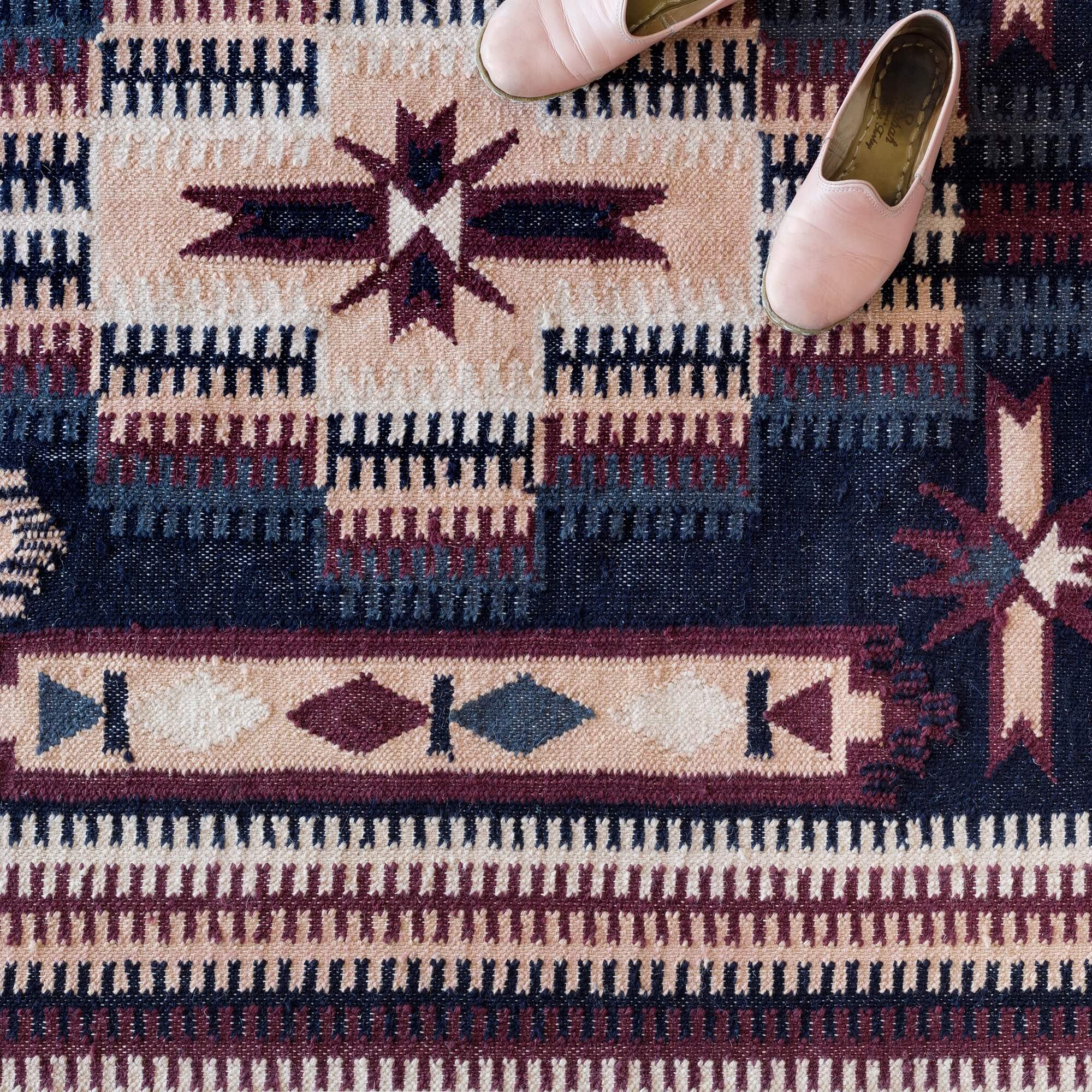 Keya Handwoven Area Rug - Soft Bohemian Style Rug for Living Room, Bedroom, or Nursery - Perfect for Home Decor and Cozy Spaces