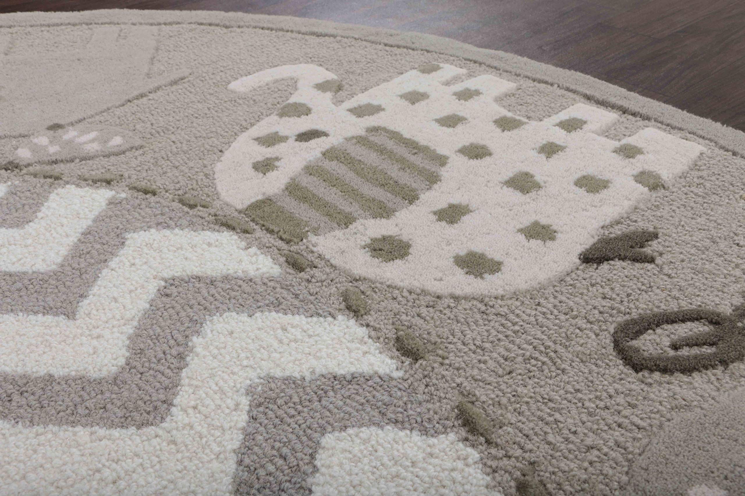 5'x5' Round Handmade Tufted Wool Rug with Ganesha Zigzag Design in Elephant Gray - Perfect for Kids' Room, Nursery, or Play Area Decor