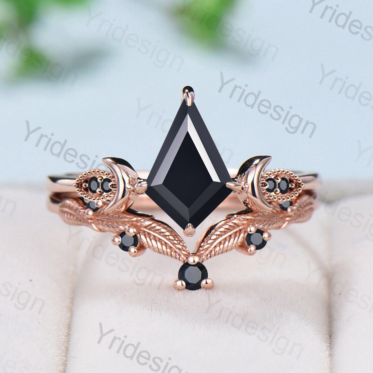 Natural Black Onyx Engagement Ring Set - Art Deco Kite Cut Black Gemstone Moon Wedding Ring - Vintage Anniversary Gift for Women - Bridal Jewelry Set for Weddings, Proposals & Special Occasions