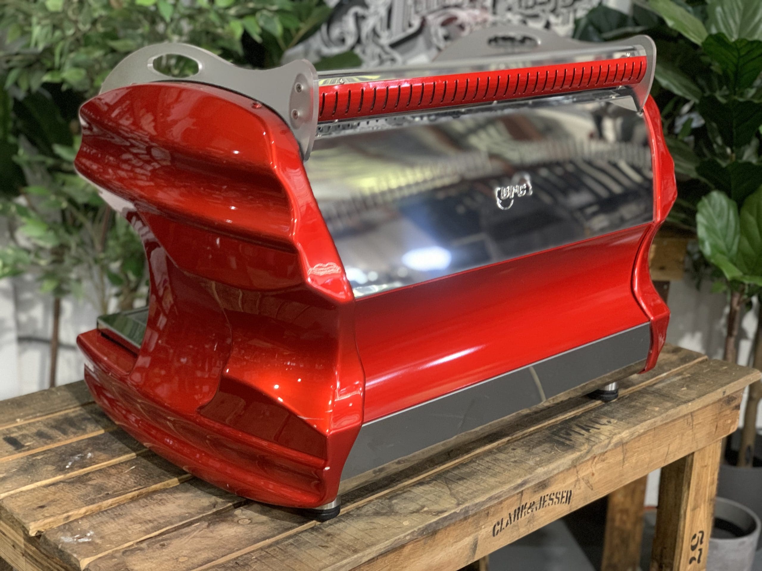 BFC Lira 2 Group Commercial Espresso Machine - Professional Red Coffee Maker for Cafes & Restaurants | Perfect for High-Volume Brewing & Latte Art