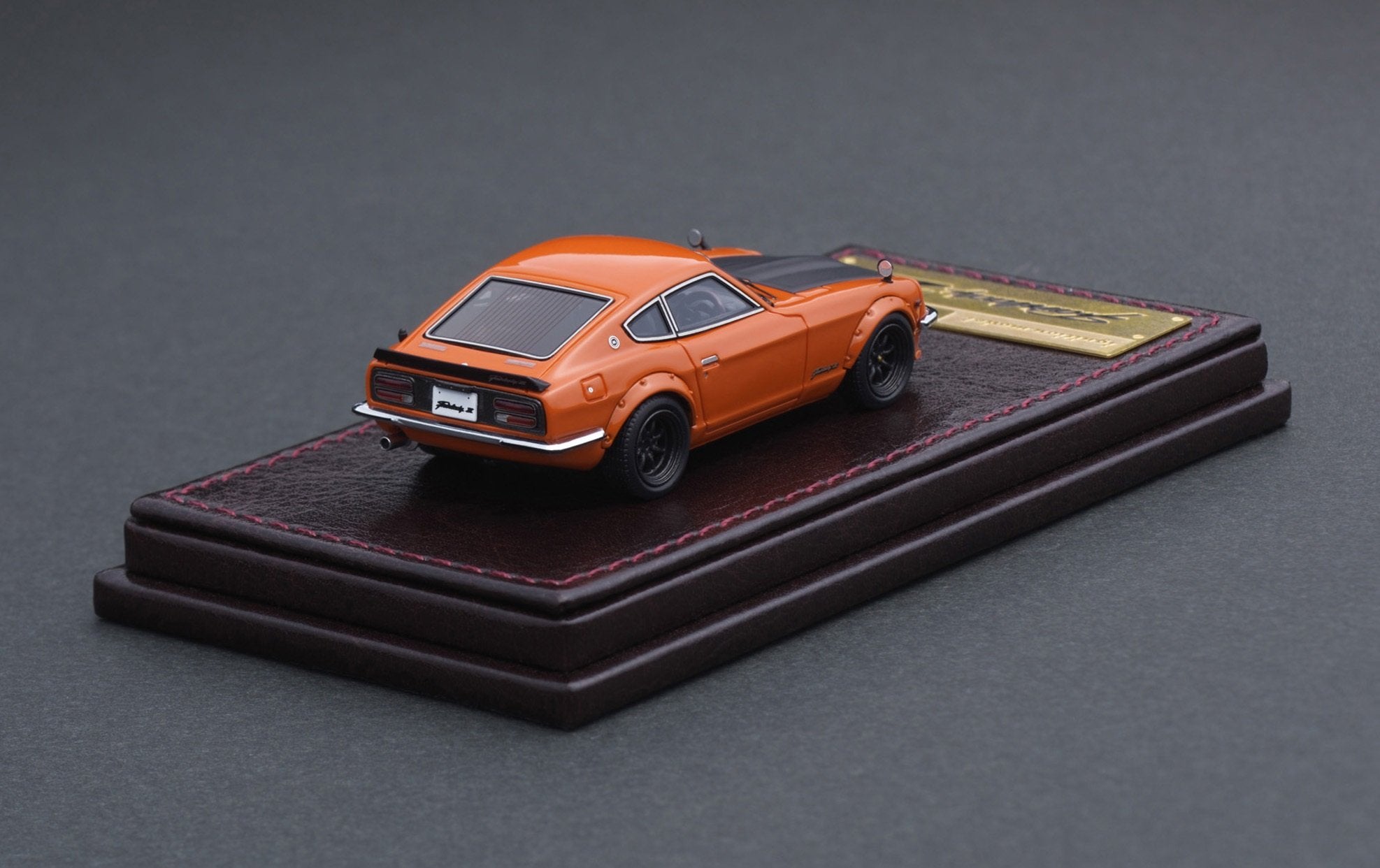 1:64 Scale Nissan Fairlady Z (S30) Orange Diecast Model Car - Collectible Toy for Display, Racing Games & Car Enthusiasts
