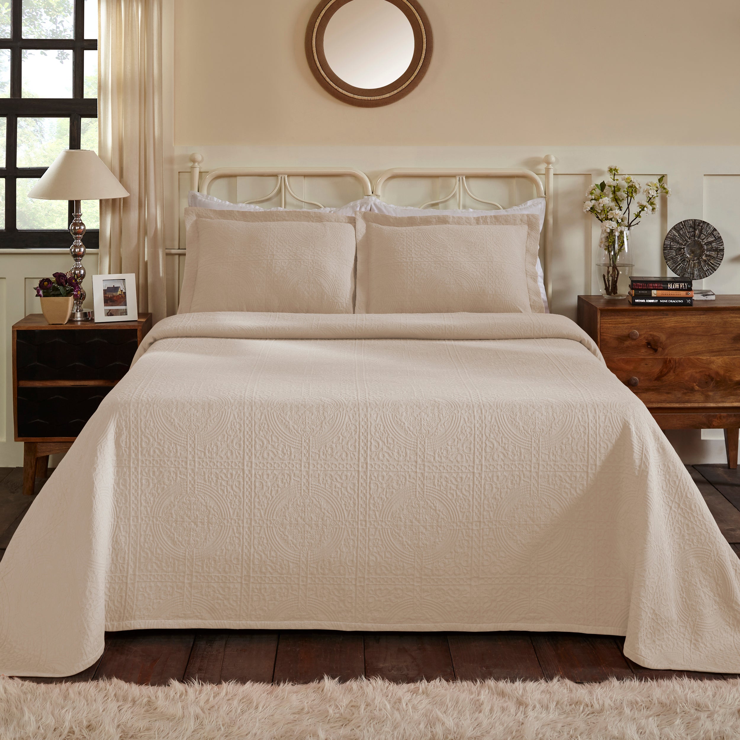 100% Cotton Jacquard Matelassé Fleur De Lis Bedspread Set - Luxury Queen Size Bedding Coverlet with Elegant Floral Design - Perfect for Master Bedroom, Guest Room & Hotel Decor