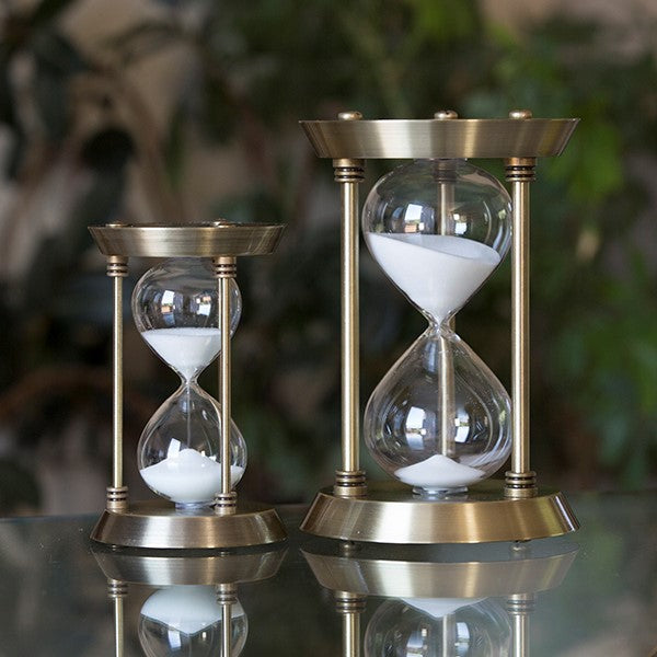 Vintage Brass Sand Timer - 1 Minute Hourglass for Home Decor, Office Desk, or Meditation - Perfect for Time Management and Stress Relief