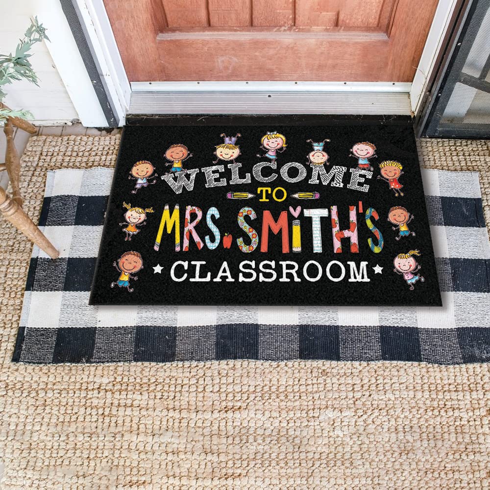 NAZENTI Personalized Teacher Rug - Custom Welcome Mat for Classroom & Kindergarten - Non-Slip Black Door Mat for Schools & Daycare Centers