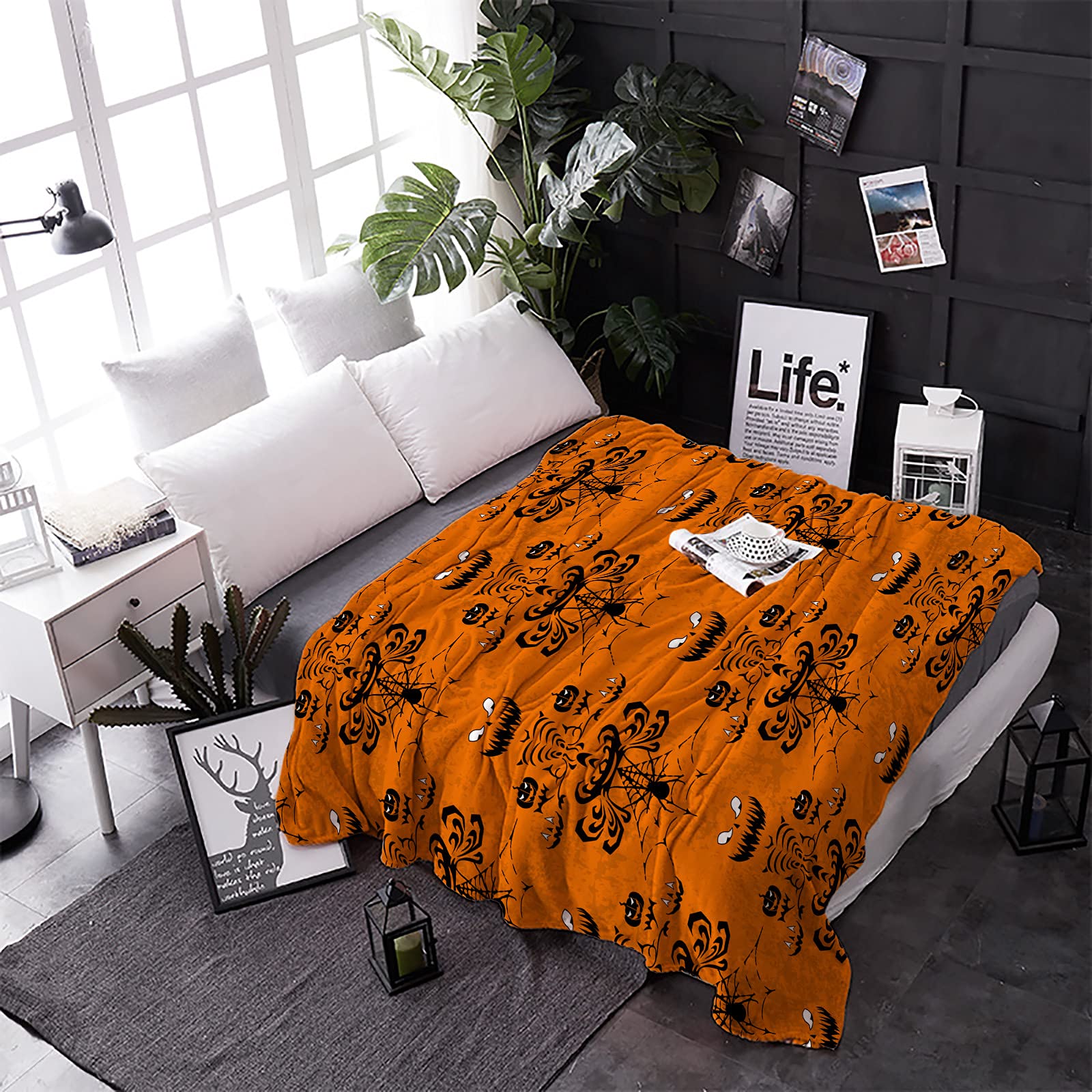 Halloween Ghost Pumpkin Flannel Throw Blanket - Super Soft & Warm Cozy Blanket for Bed, Couch, Car - Lightweight All-Season 40