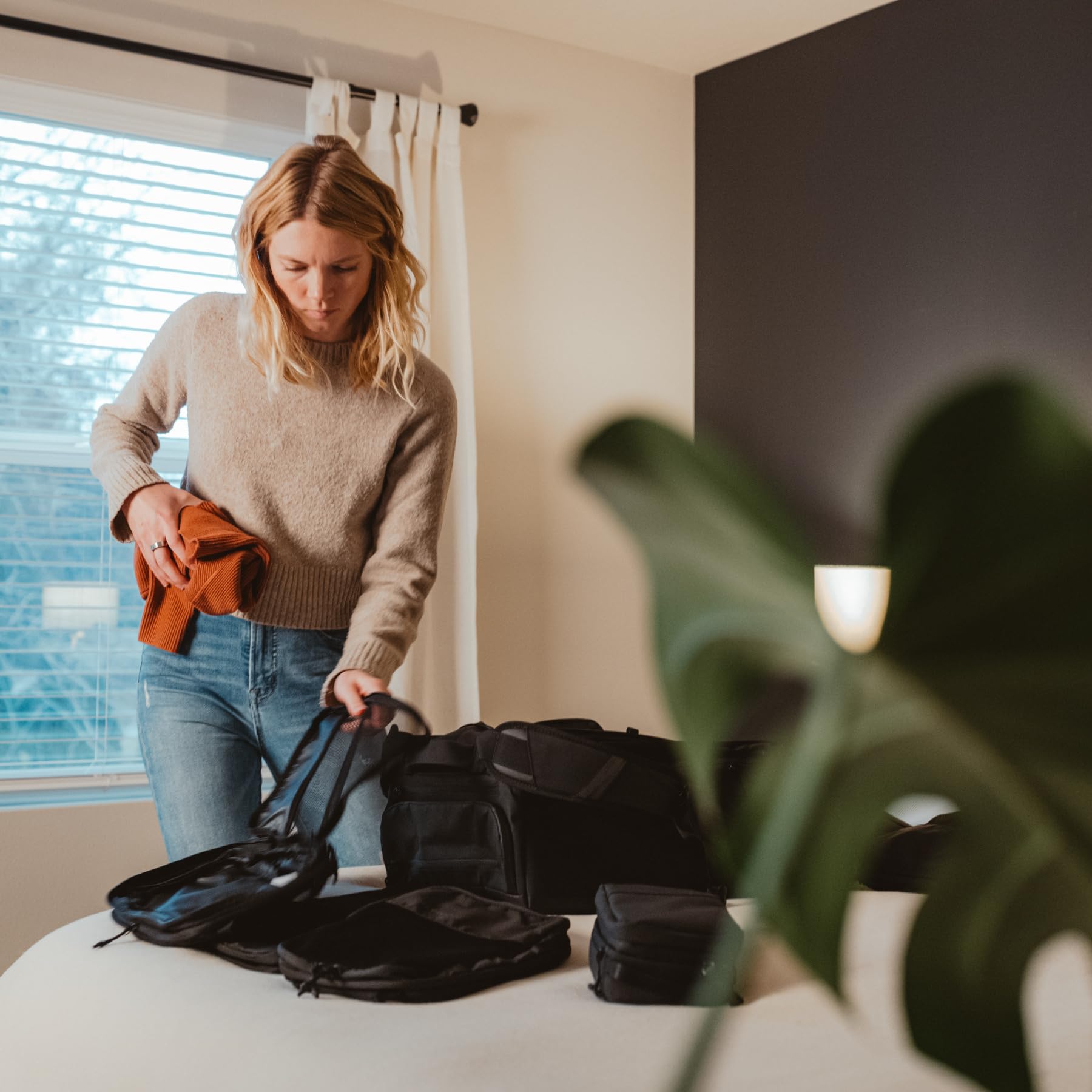 NOMATIC Packing Cubes - Compression Luggage Organizers for Travel | Carry-On, Suitcase & Travel Bag Organizer | Perfect for Business Trips, Vacations & Weekend Getaways