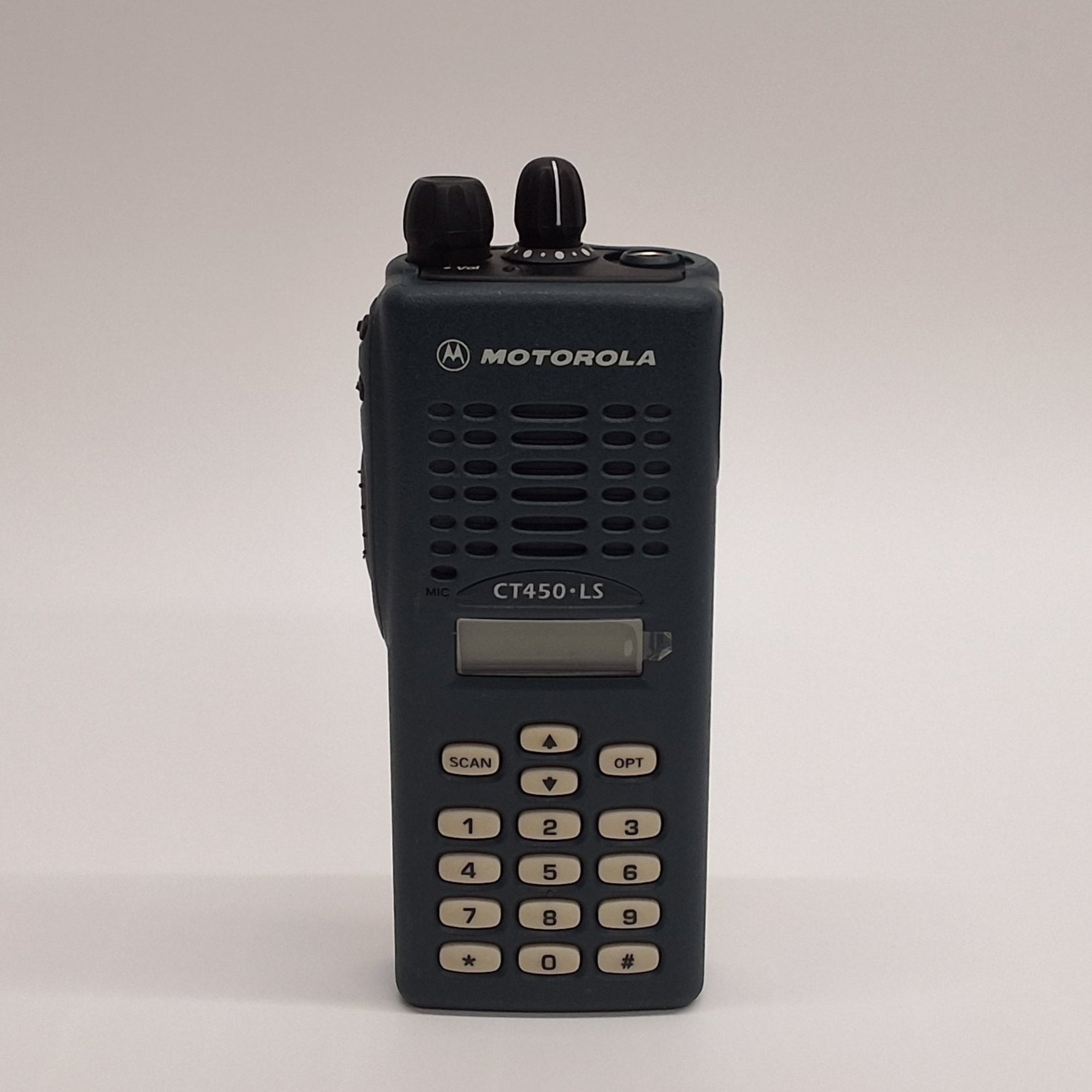Motorola CT450LS UHF Two-Way Portable Radio - Long Range Communication for Construction, Security & Outdoor Adventures