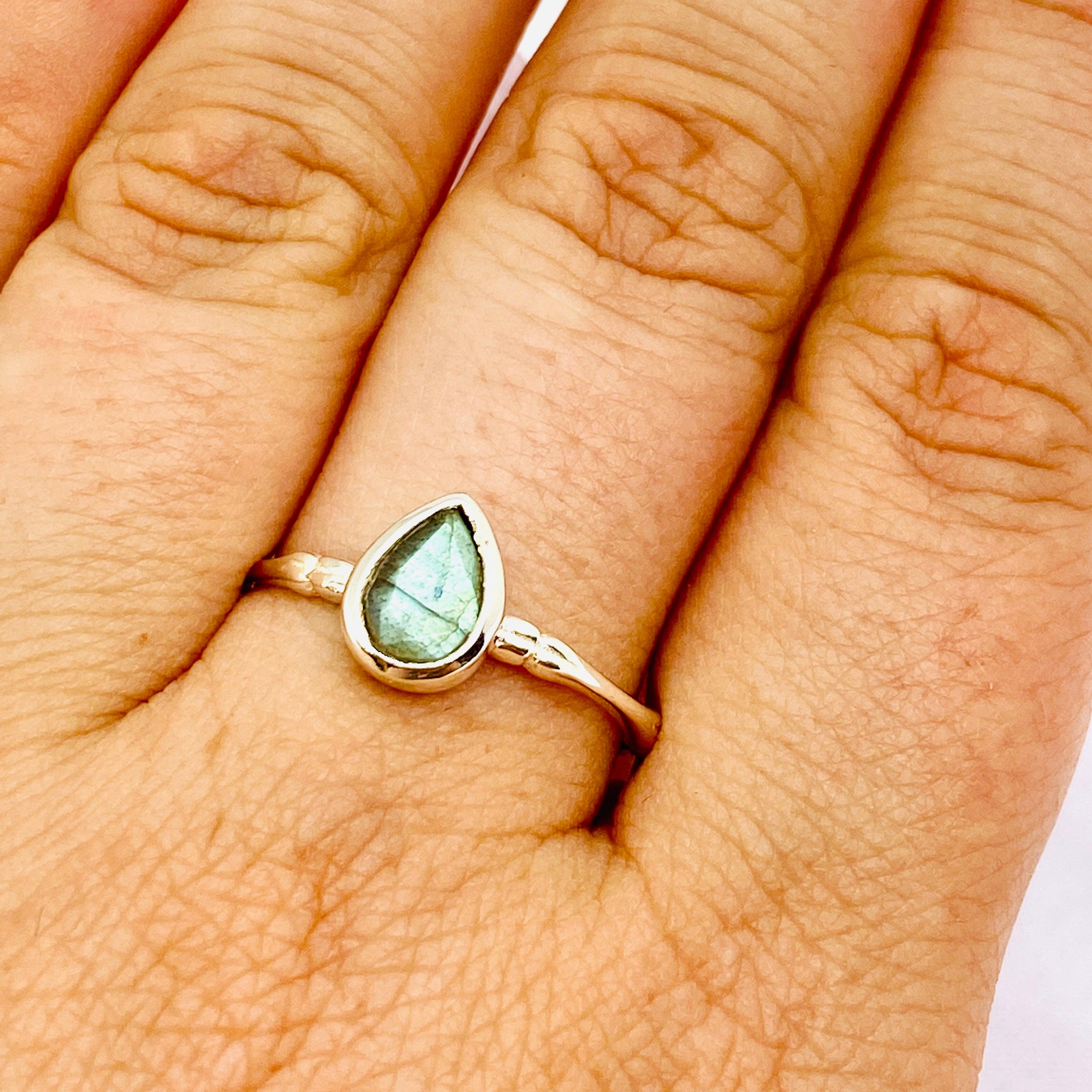 Labradorite Faceted Teardrop Fine Band Ring R3691 LA - Elegant Gemstone Jewelry for Women, Perfect for Weddings, Parties & Special Occasions