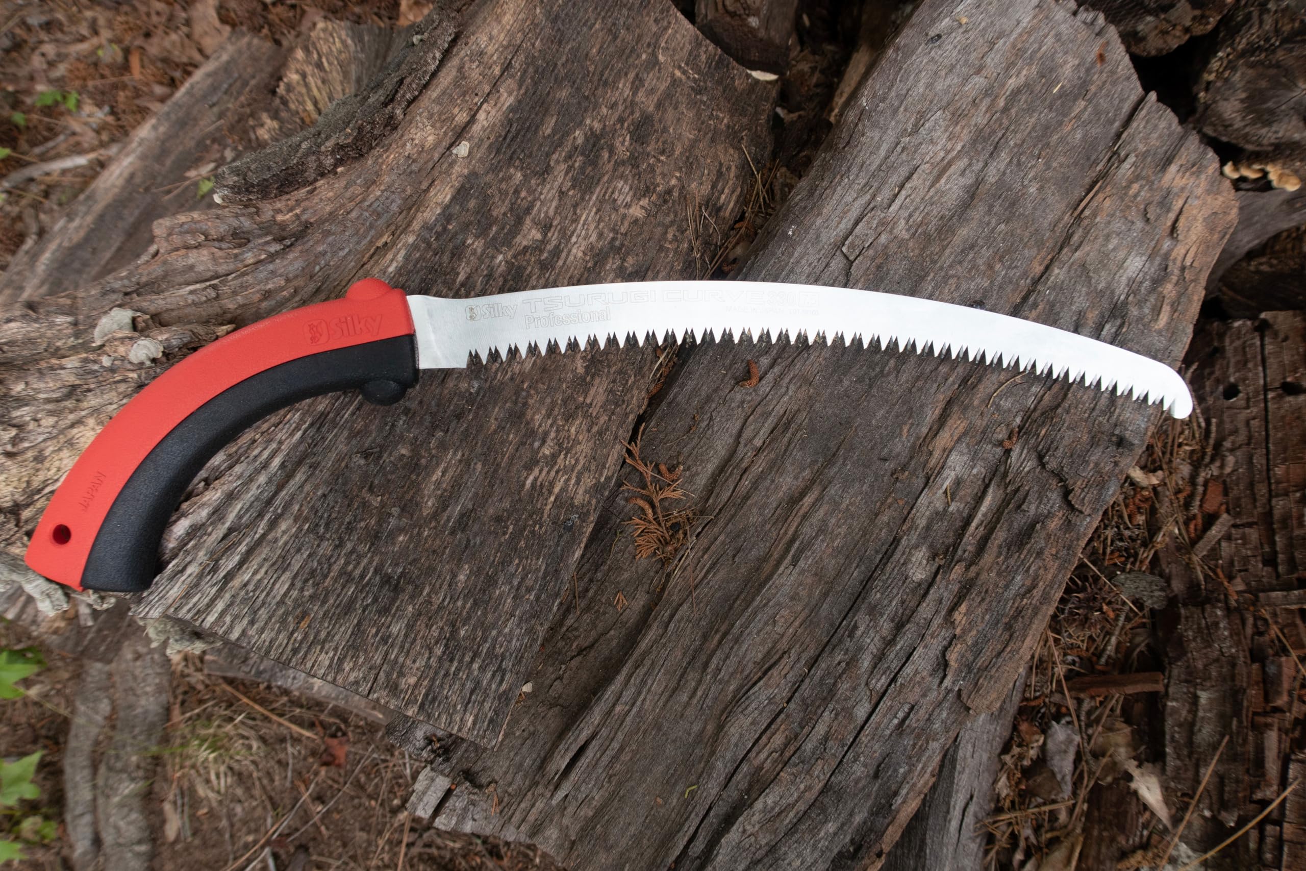 Silky Professional Series TSURUGI Curved Hand Saw 330mm Large Teeth (454-33) - Premium Woodworking Tool for Carpentry, Pruning & Outdoor Projects