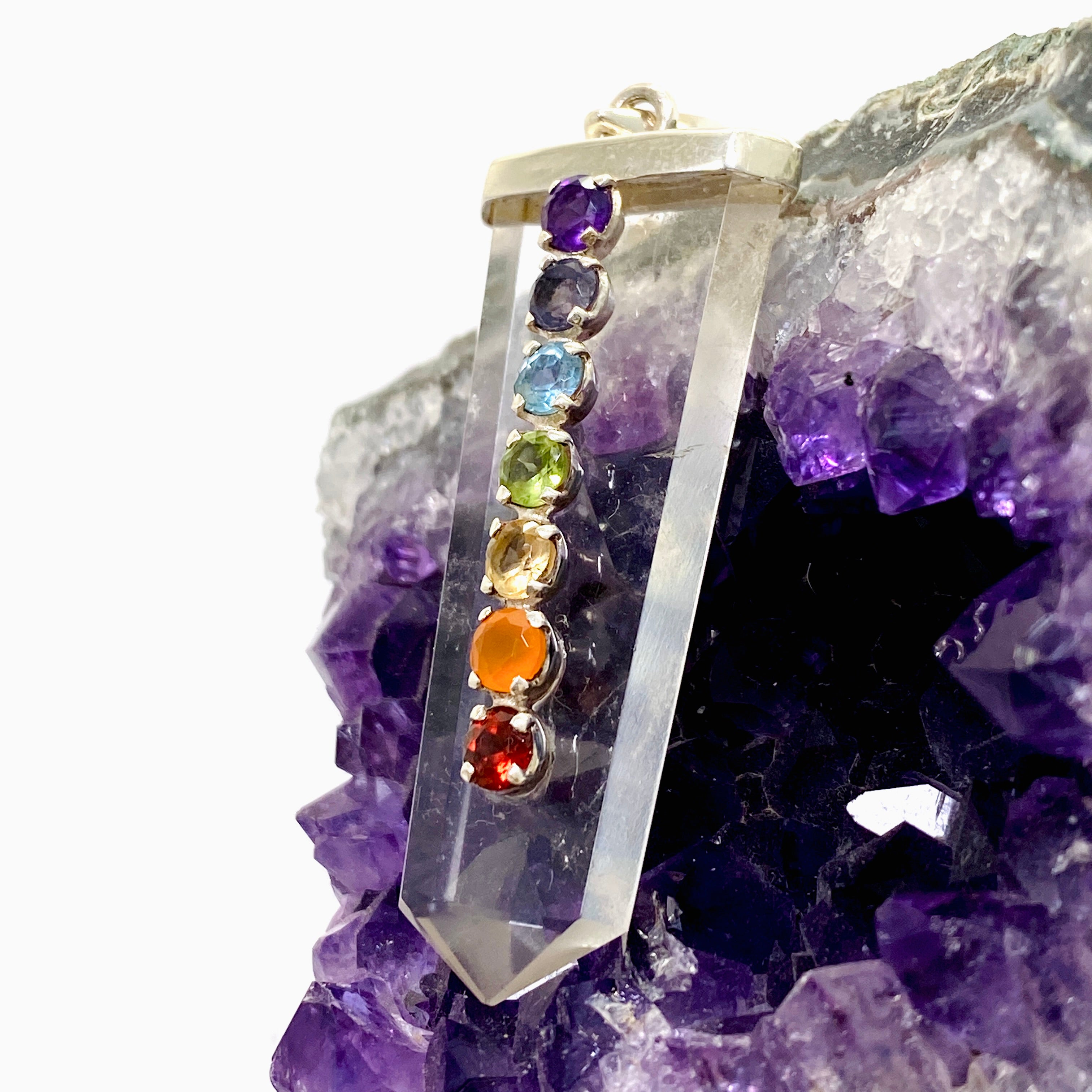 Natural Clear Quartz Point Chakra Pendant Necklace - Healing Crystal Energy Jewelry PPGJ1084 for Meditation, Yoga & Spiritual Balance