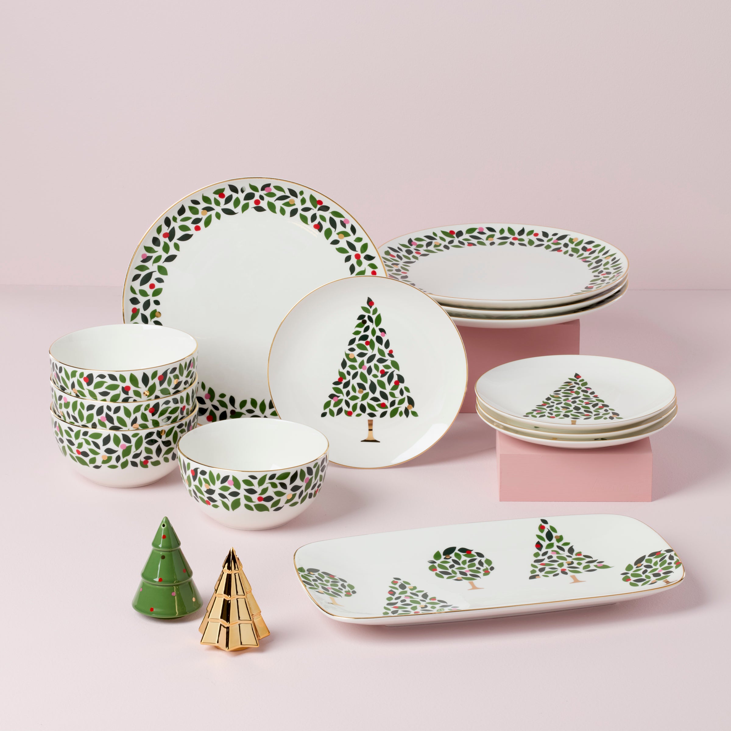 Premium Evergreen Dinner Plates Set of 4 - 10.5 Inch Porcelain Plates for Everyday Use, Dinner Parties & Holiday Gatherings