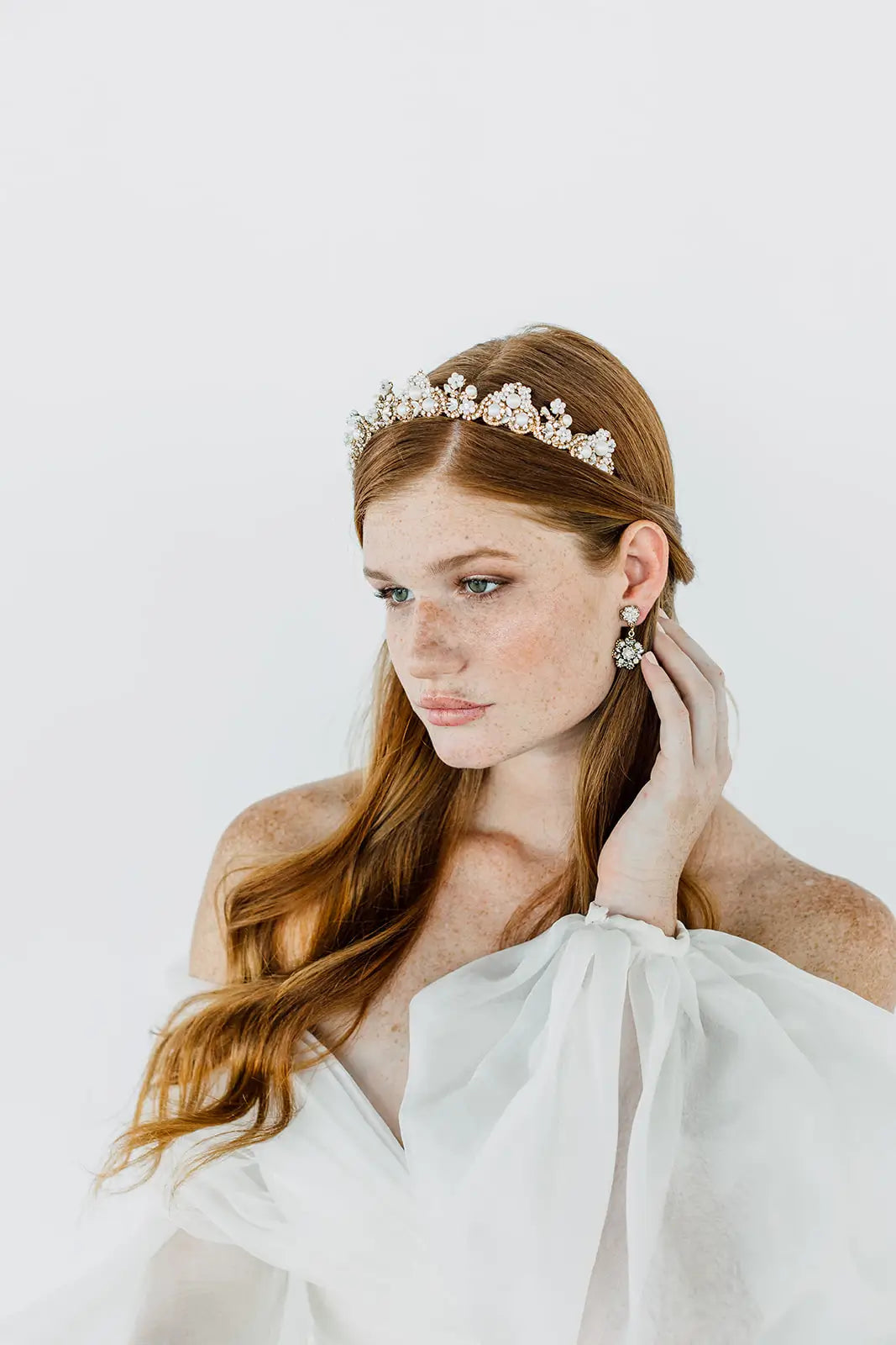 Whistledown Crown - Elegant & Stylish Women's Tiara for Weddings, Prom, and Special Occasions