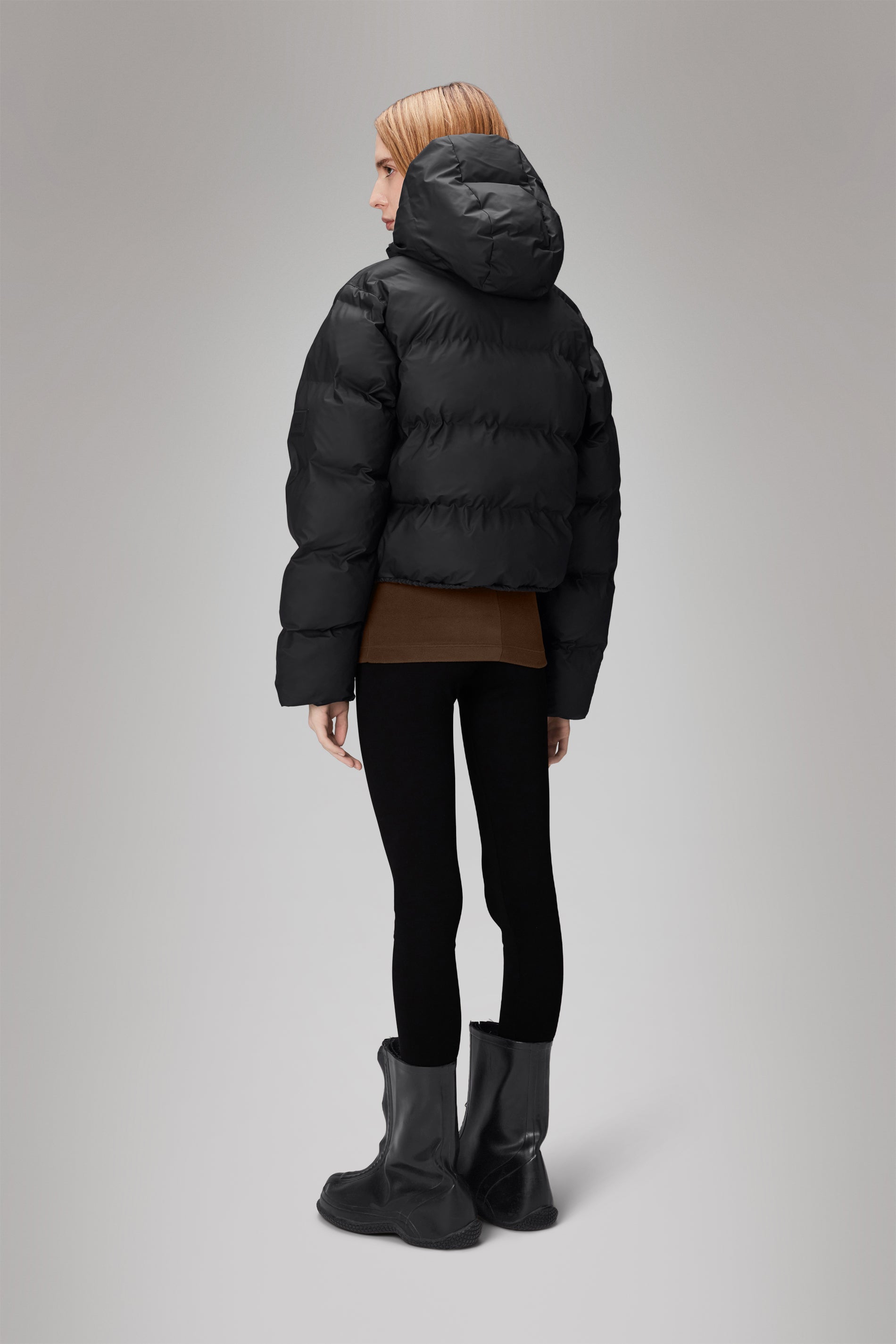Alta Short Puffer Jacket for Women - Lightweight Winter Coat with Hood, Waterproof & Windproof - Perfect for Outdoor Activities, Hiking, and Cold Weather Fashion
