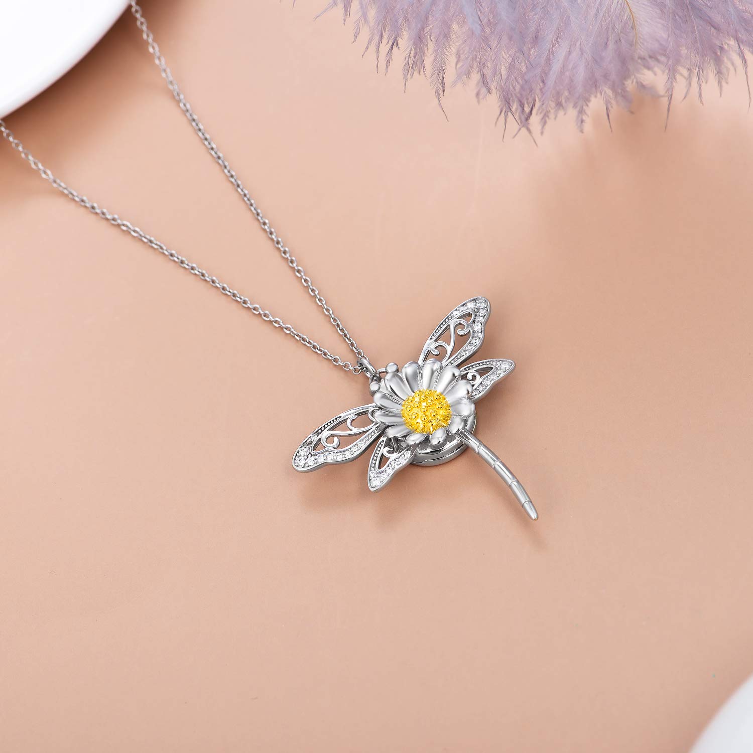 Custom Photo Locket Necklace for Women - Butterfly, Dragonfly, Bee & Owl Designs - Personalized Jewelry Gift for Mom, Wife, Girlfriend - Perfect for Birthdays, Anniversaries & Special Occasions