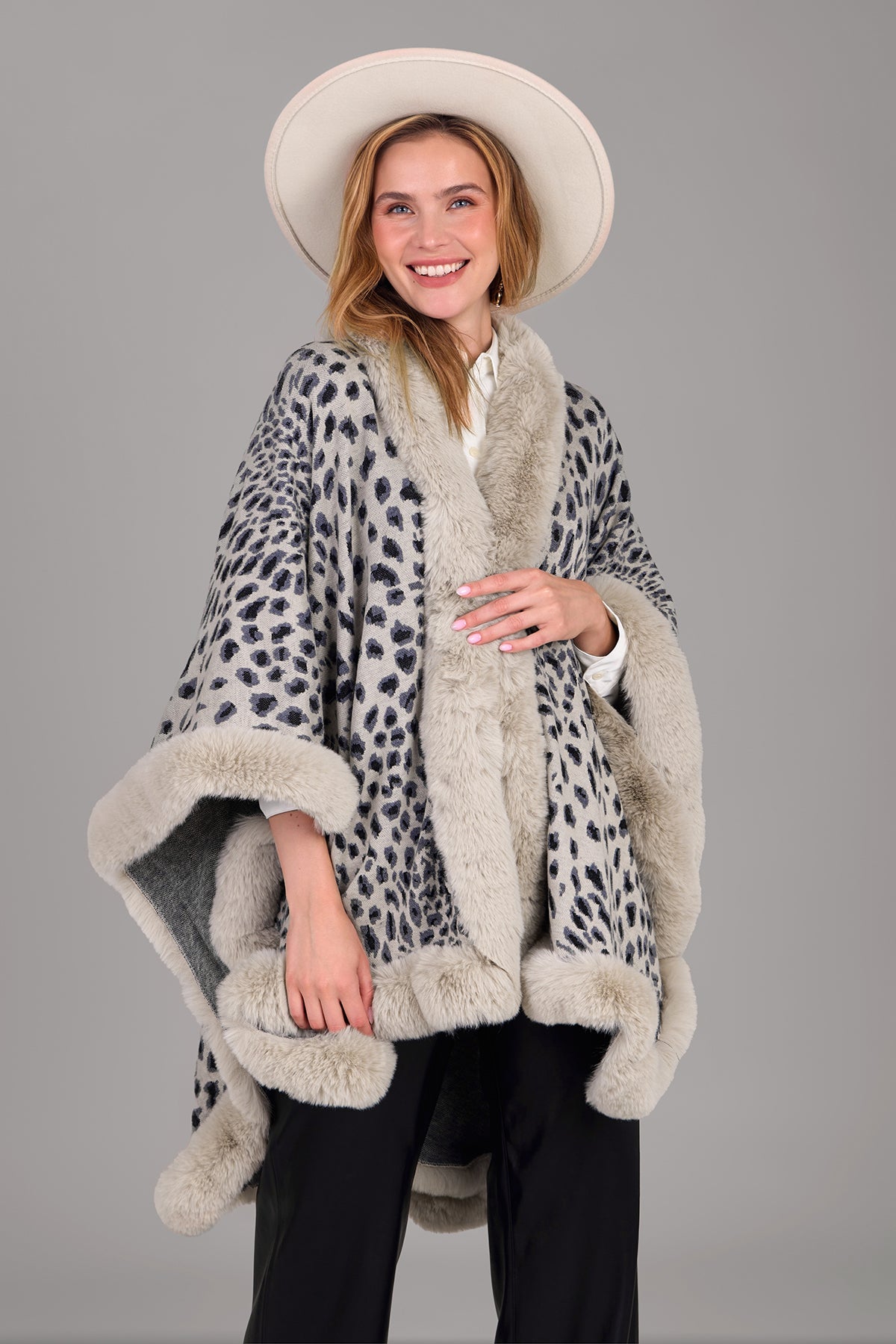 Stylish Cheetah Print Kimono Faux Fur Cape - Soft Winter Shawl Wrap for Women, Perfect for Parties, Weddings & Cozy Evenings