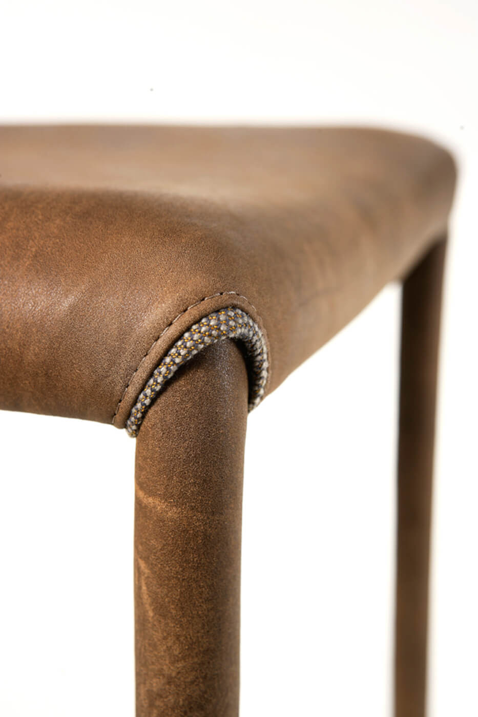 Midj Nuvola PB R_TS Modern Armchair - Stylish Lounge Chair for Living Room, Bedroom & Office - Comfortable Upholstered Seating for Home Decor