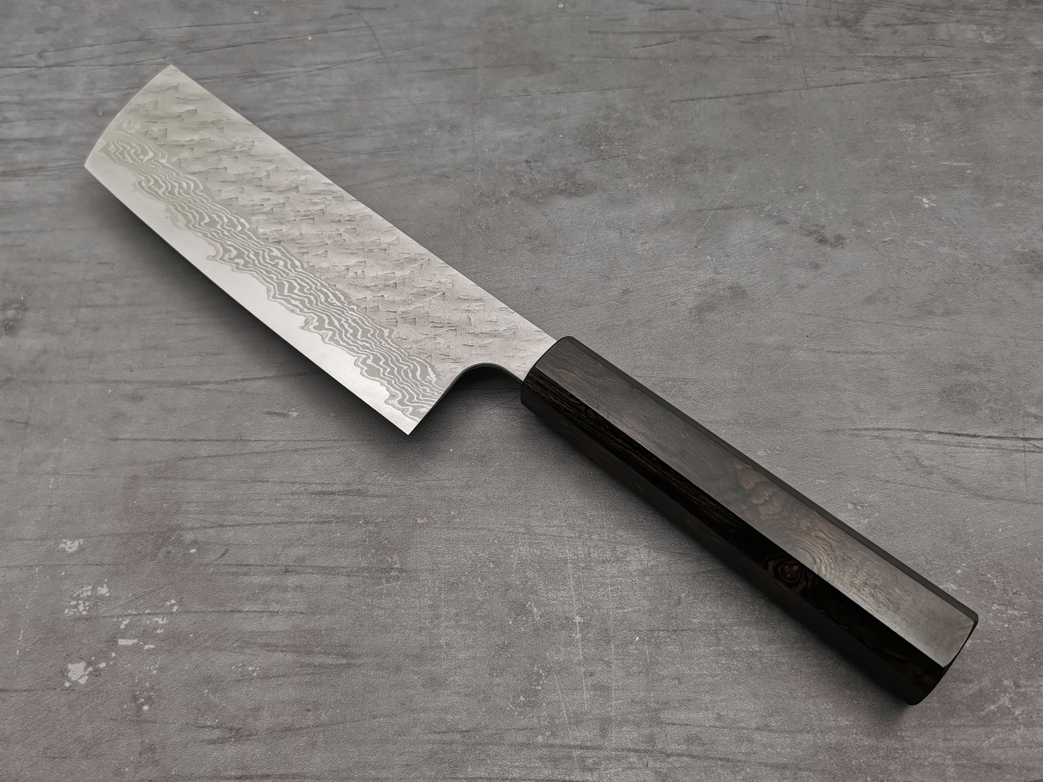 Nigara Hamono VG10 Damascus Nakiri Knife - Japanese Chef Knife for Vegetable Cutting, Slicing & Chopping - Perfect for Home Kitchen, Professional Cooking & Sushi Preparation