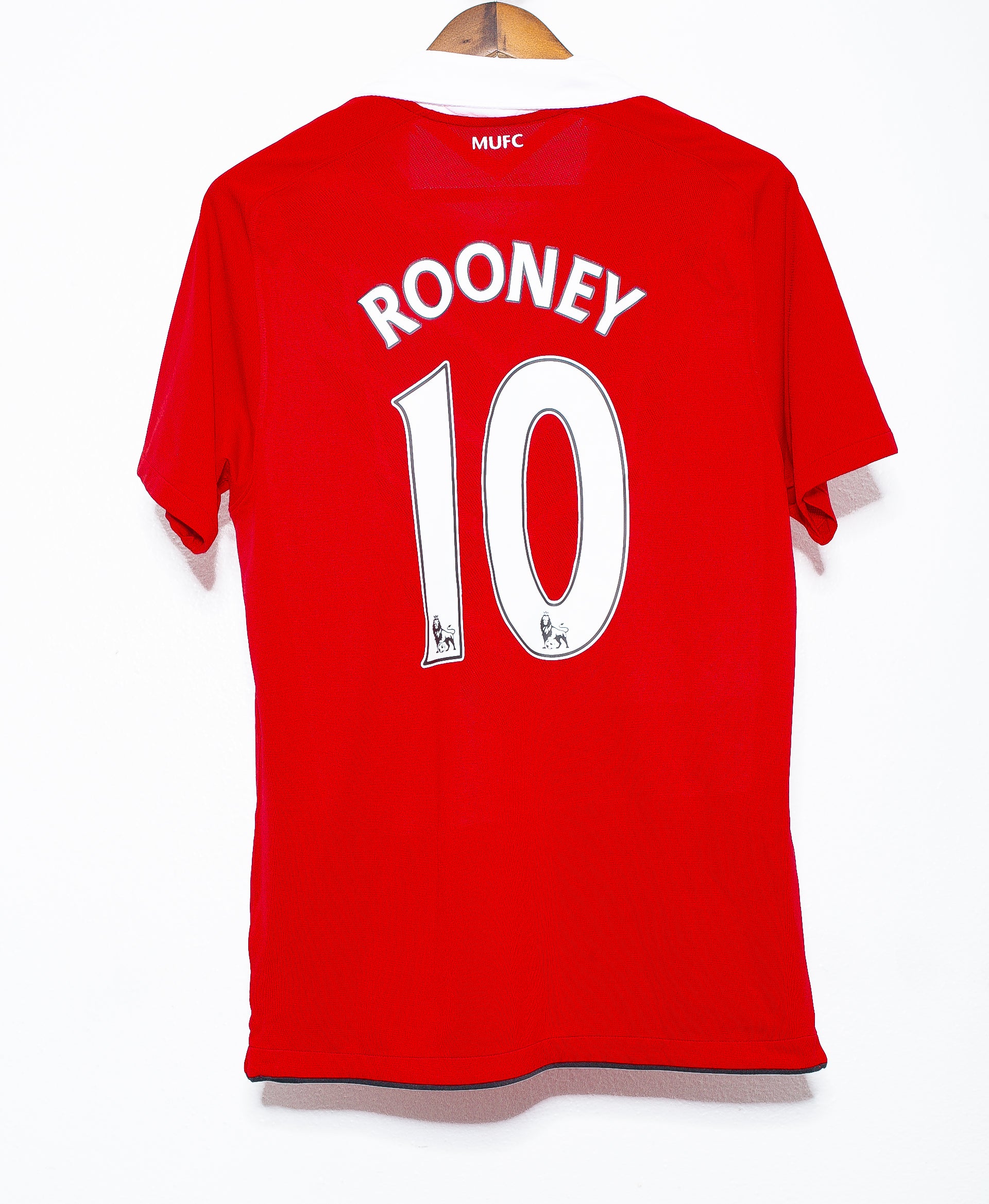 2010-2011 Manchester United #10 Wayne Rooney Jersey (Size M) - Authentic Soccer Shirt for Fans & Collectors - Perfect for Match Days & Sports Memorabilia Display
