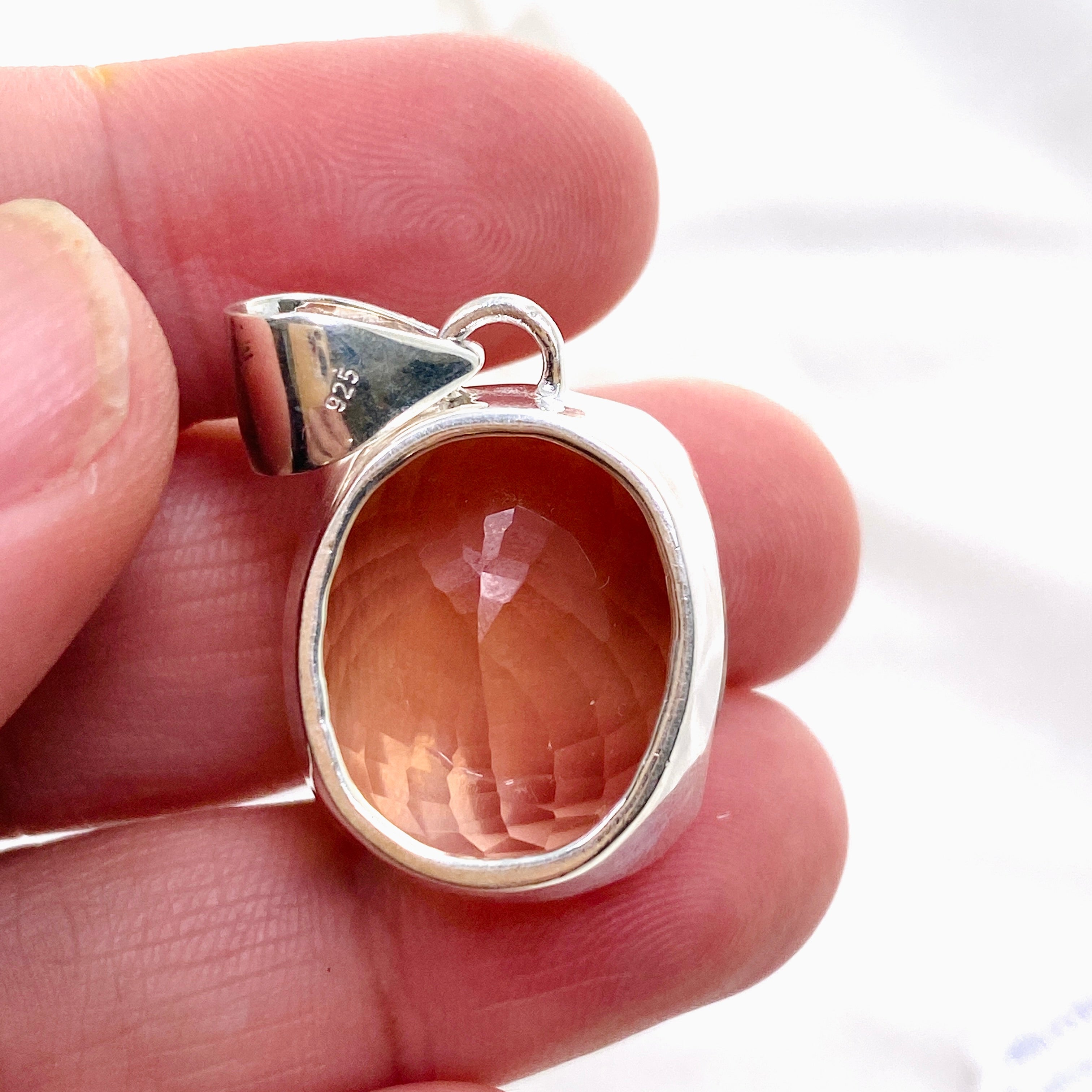 Natural Citrine Gemstone Oval Faceted Pendant Necklace KPGJ4785 - Elegant Jewelry for Women, Perfect Gift for Birthday, Anniversary & Special Occasions