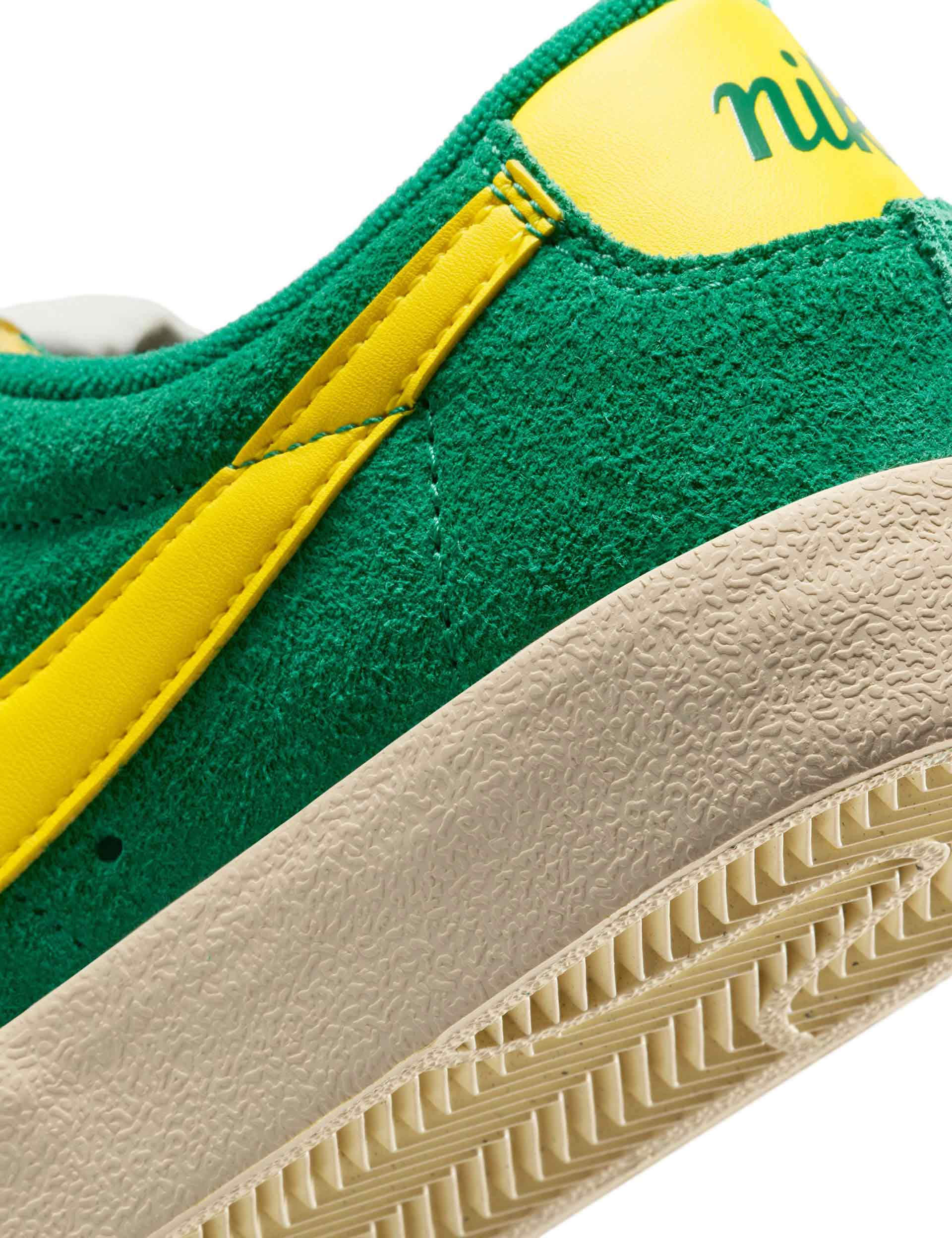 Nike Blazer Low '77 Vintage Sneakers - Malachite/Lightening/Muslin/Sail - Retro Basketball Shoes for Men & Women | Perfect for Casual Wear, Street Style & Vintage Fashion